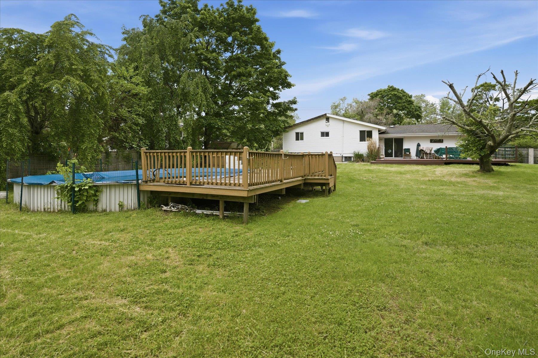  1020 Commack Road, Dix Hills, NY, 11746 - 物件實景