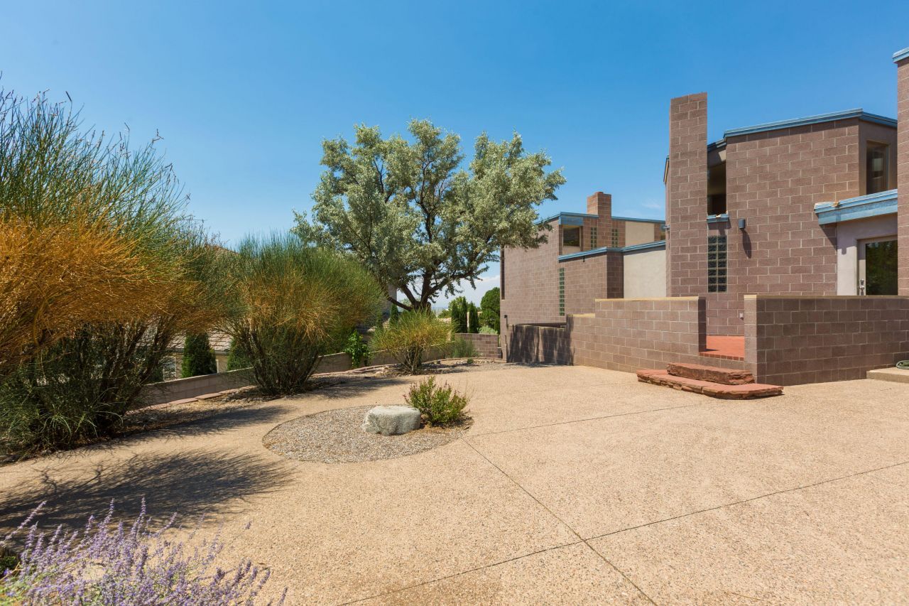 Albuquerque, New Mexico, 87112, United States, 4 Bedrooms Bedrooms, ,3 BathroomsBathrooms,Residential,For Sale,1932467