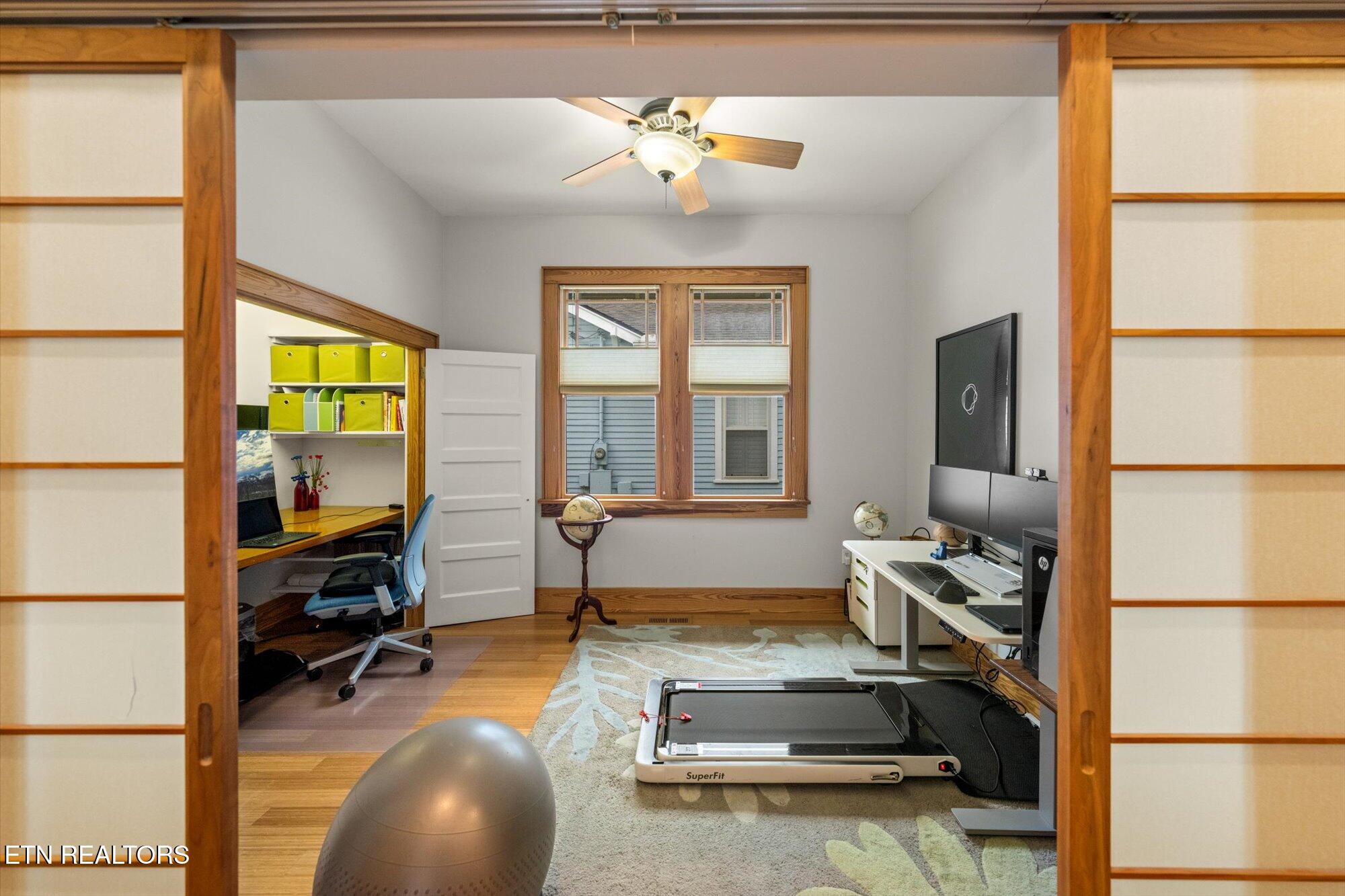 Knoxville, Tennessee, 37917, United States, 3 Bedrooms Bedrooms, ,2 BathroomsBathrooms,Residential,For Sale,1905773