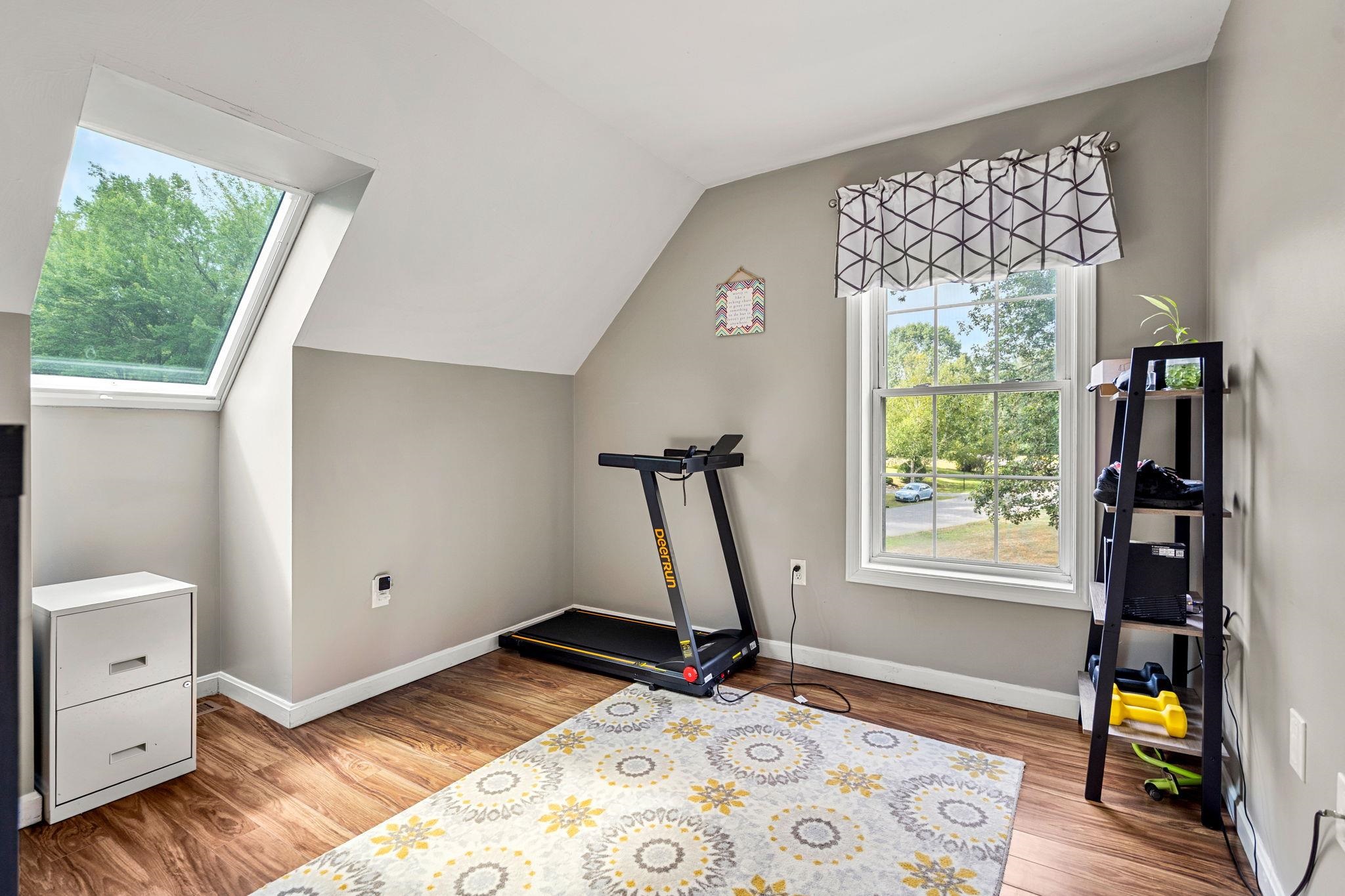 Derry, New Hampshire, 03038, United States, 3 Bedrooms Bedrooms, ,2 BathroomsBathrooms,Residential,For Sale,1927202