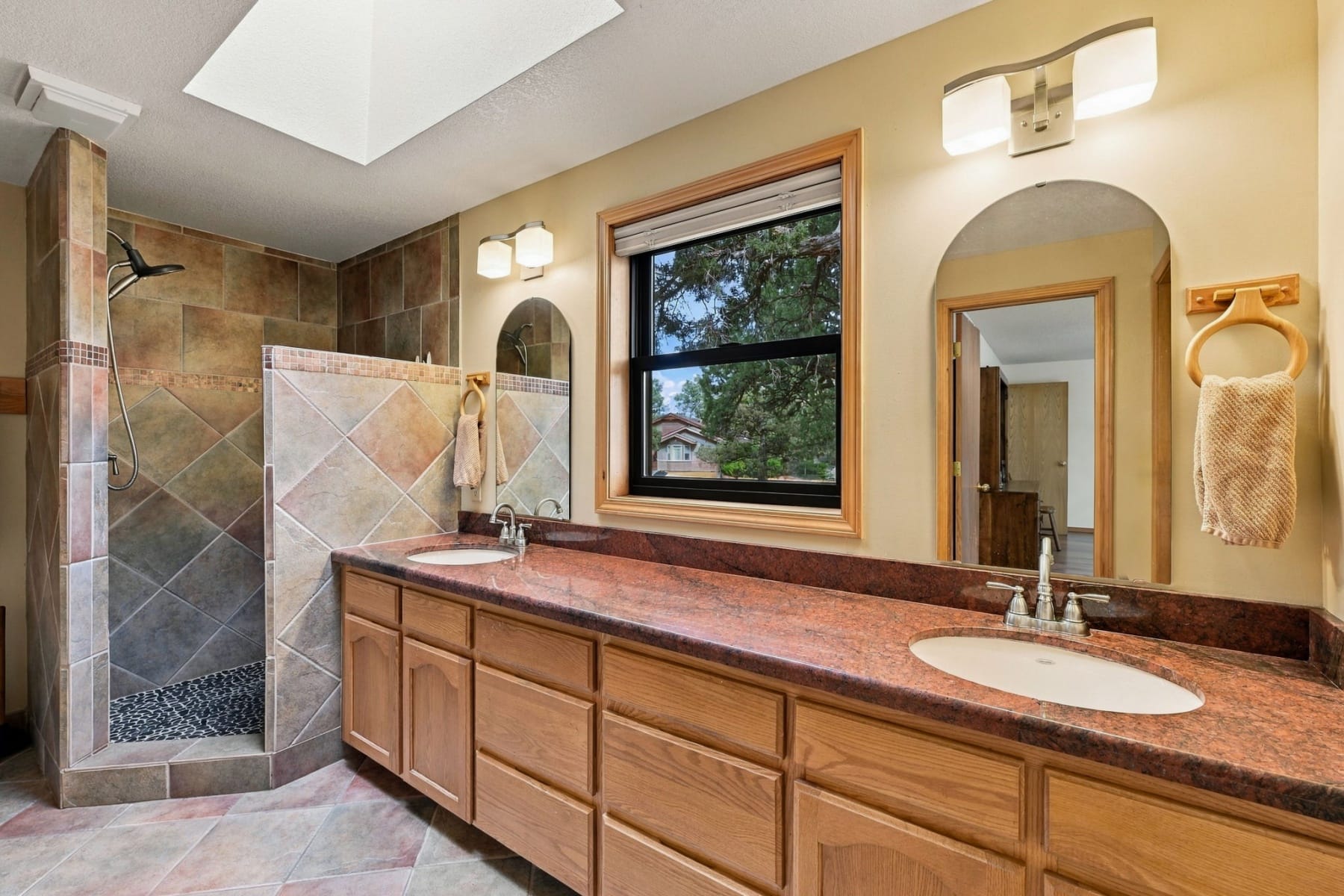 64417 McGrath Road Bend, OR 97701 - 物件實景