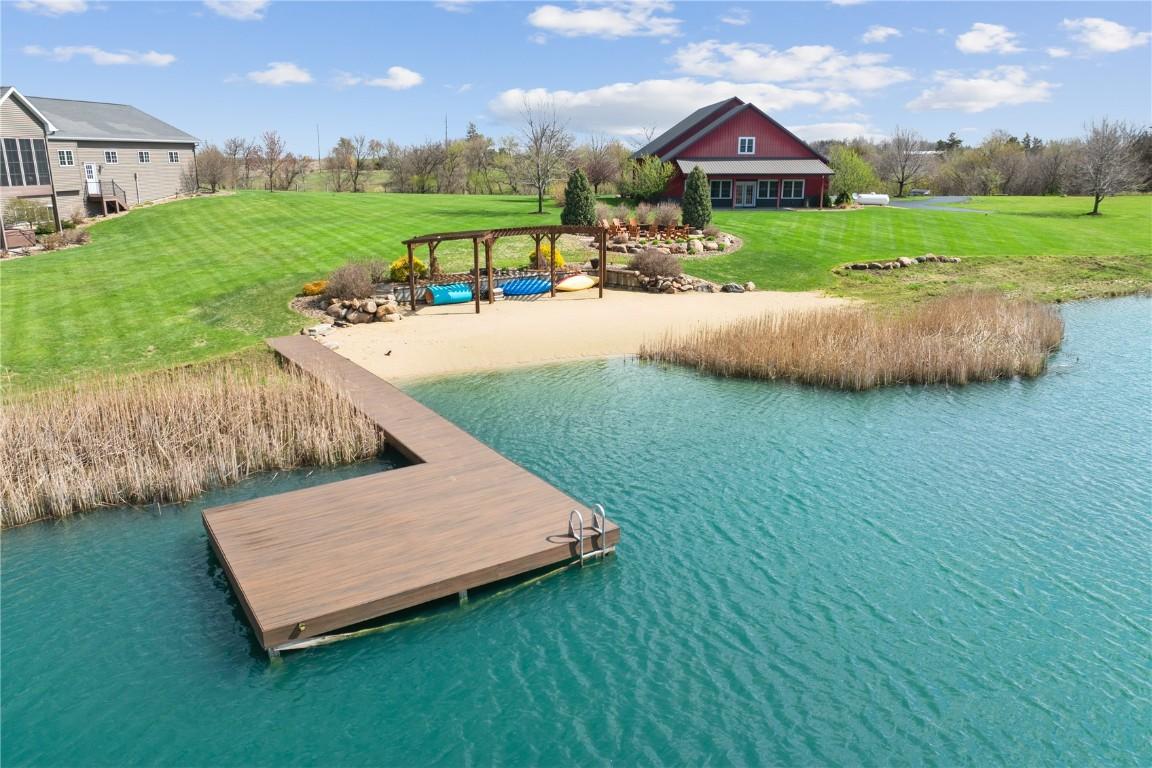 Vinton, Iowa, 52349, United States, 5 Bedrooms Bedrooms, ,6 BathroomsBathrooms,Residential,For Sale,1980405