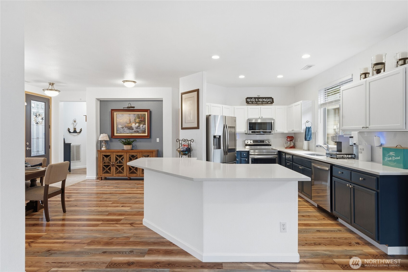 Lacey, Washington, 98516, United States, 2 Bedrooms Bedrooms, ,1 BathroomBathrooms,Residential,For Sale,1987795