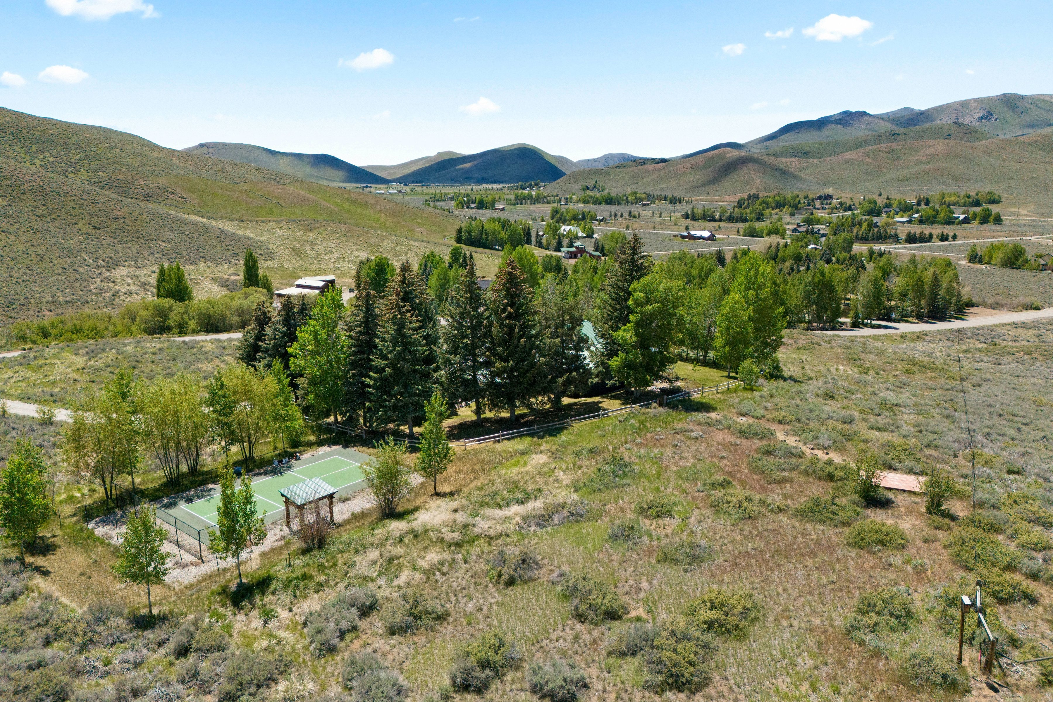  Canyon View Home on 5+ Acres with Pickleball Court - 物件實景