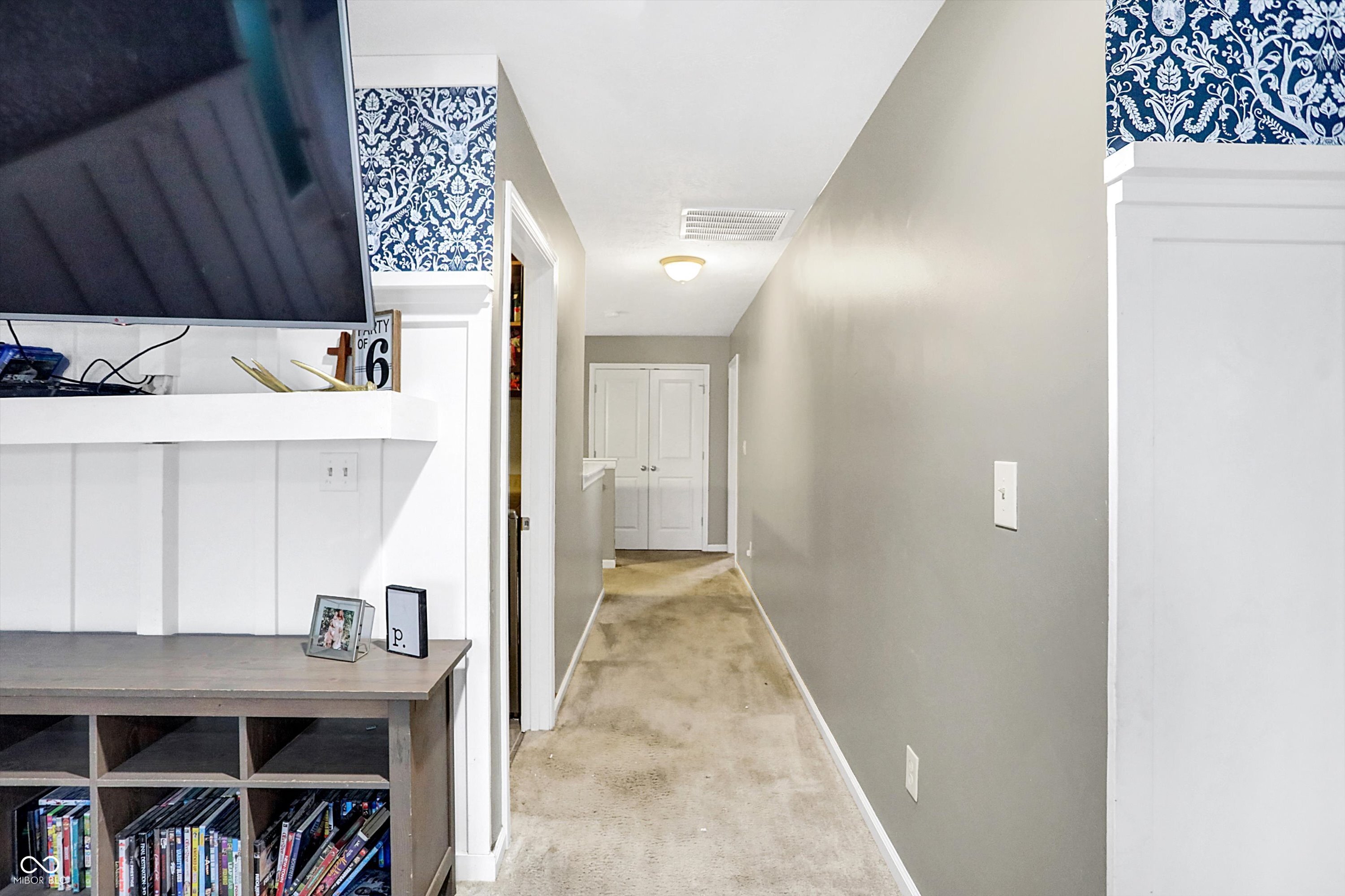 Franklin, Indiana, 46131, United States, 6 Bedrooms Bedrooms, ,4 BathroomsBathrooms,Residential,For Sale,1978604