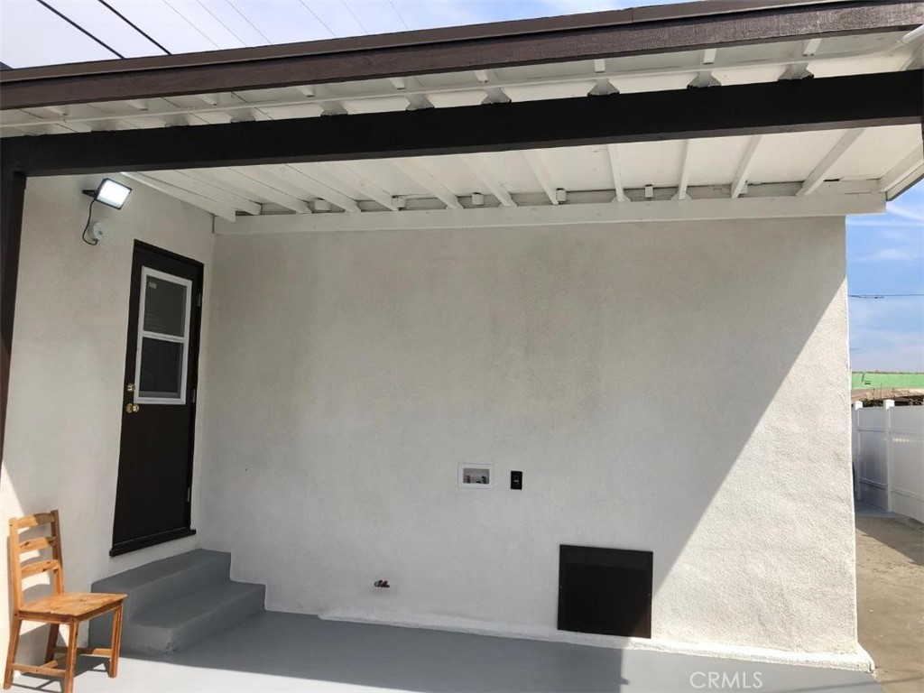 Los Angeles, California, 90044, United States, 2 Bedrooms Bedrooms, ,1 BathroomBathrooms,Residential,For Sale,2031472