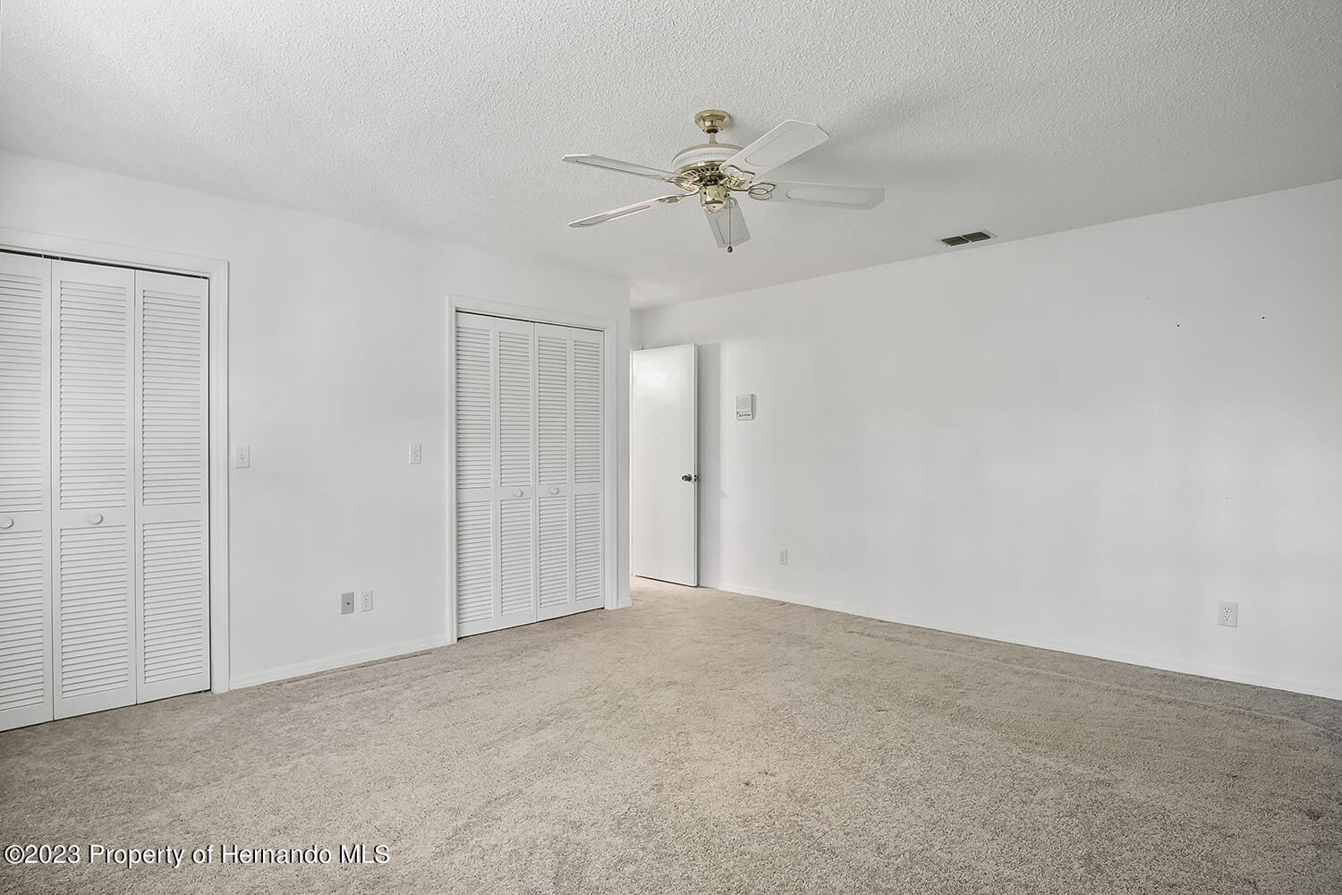 Weeki Wachee, Florida, 34607, United States, 4 Bedrooms Bedrooms, ,5 BathroomsBathrooms,Residential,For Sale,1944621