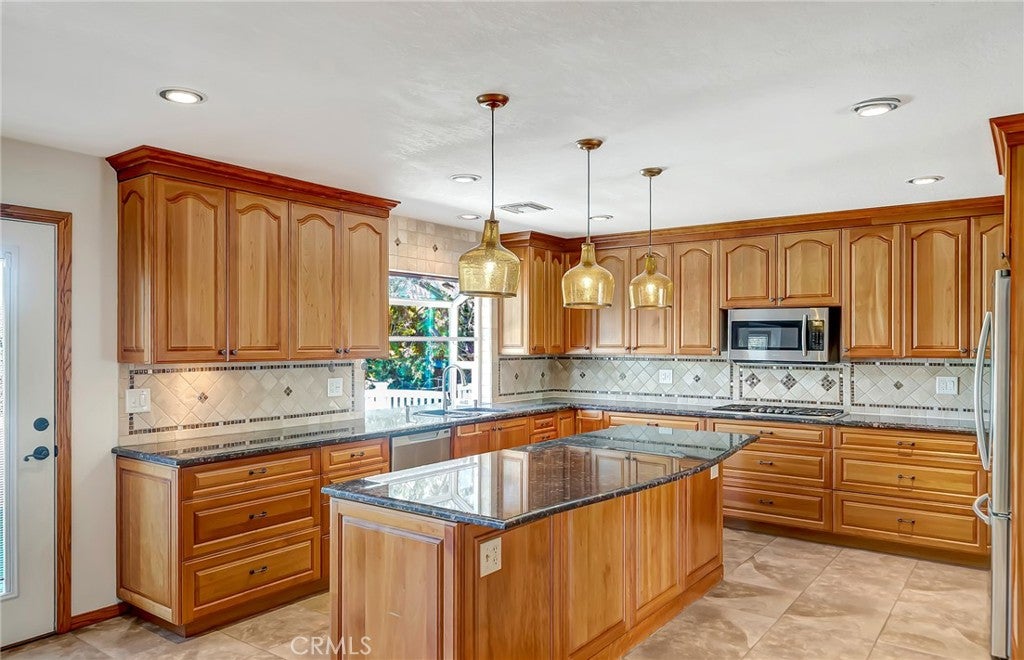 Acton, California, 93510, United States, 3 Bedrooms Bedrooms, ,3 BathroomsBathrooms,Residential,For Sale,1939634