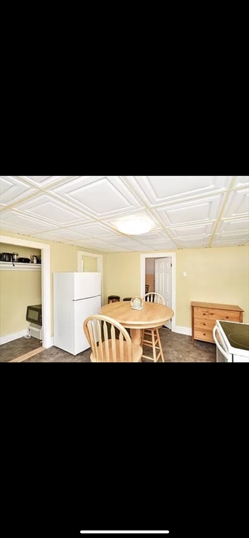 252 Somerset Ave, Taunton, Massachusetts, 02780, United States, 4 Bedrooms Bedrooms, ,2 BathroomsBathrooms,Residential,For Sale,252 Somerset Ave,1494405