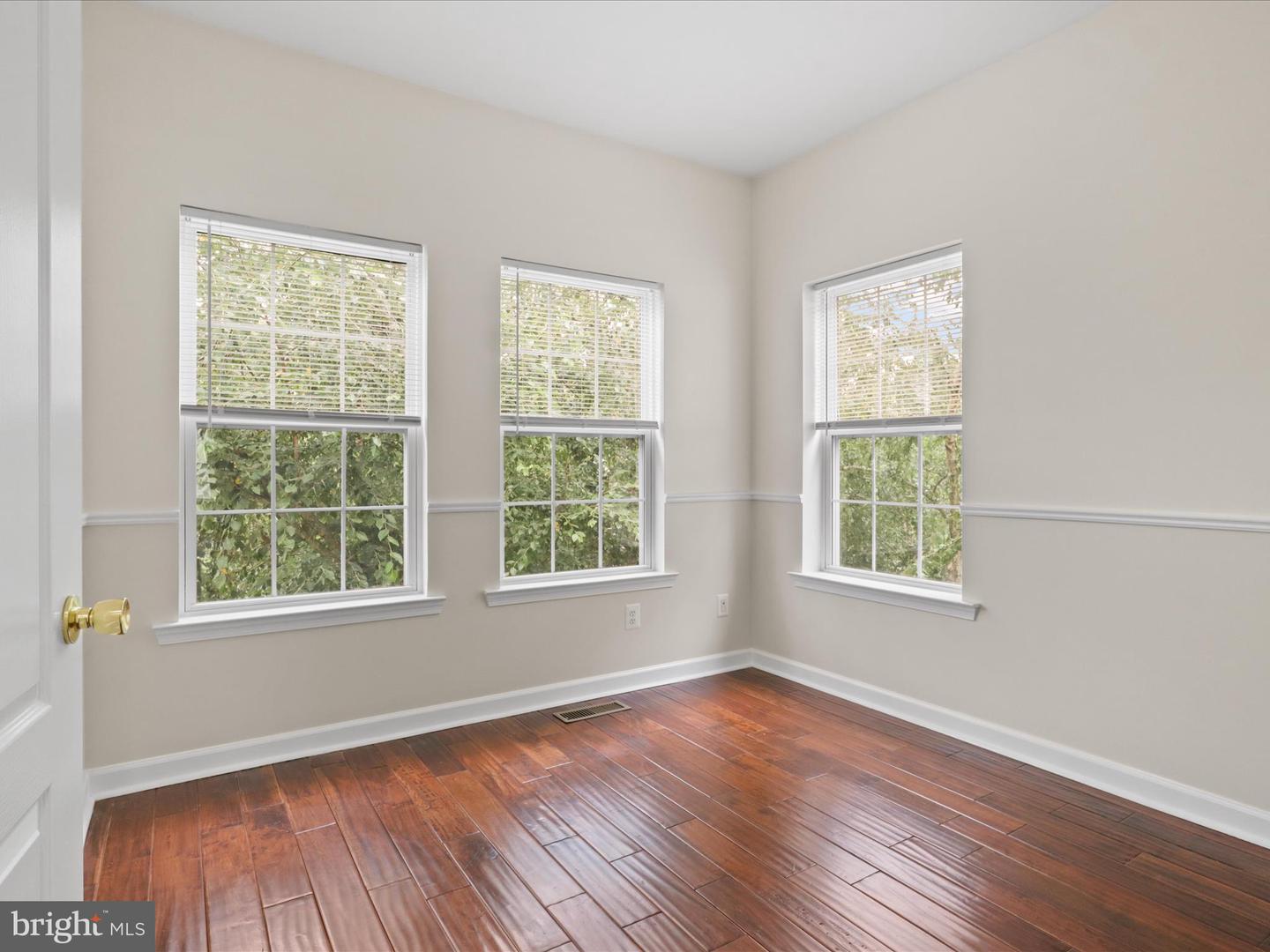 Alexandria, Virginia, 22306, United States, 3 Bedrooms Bedrooms, ,4 BathroomsBathrooms,Residential,For Sale,1989566