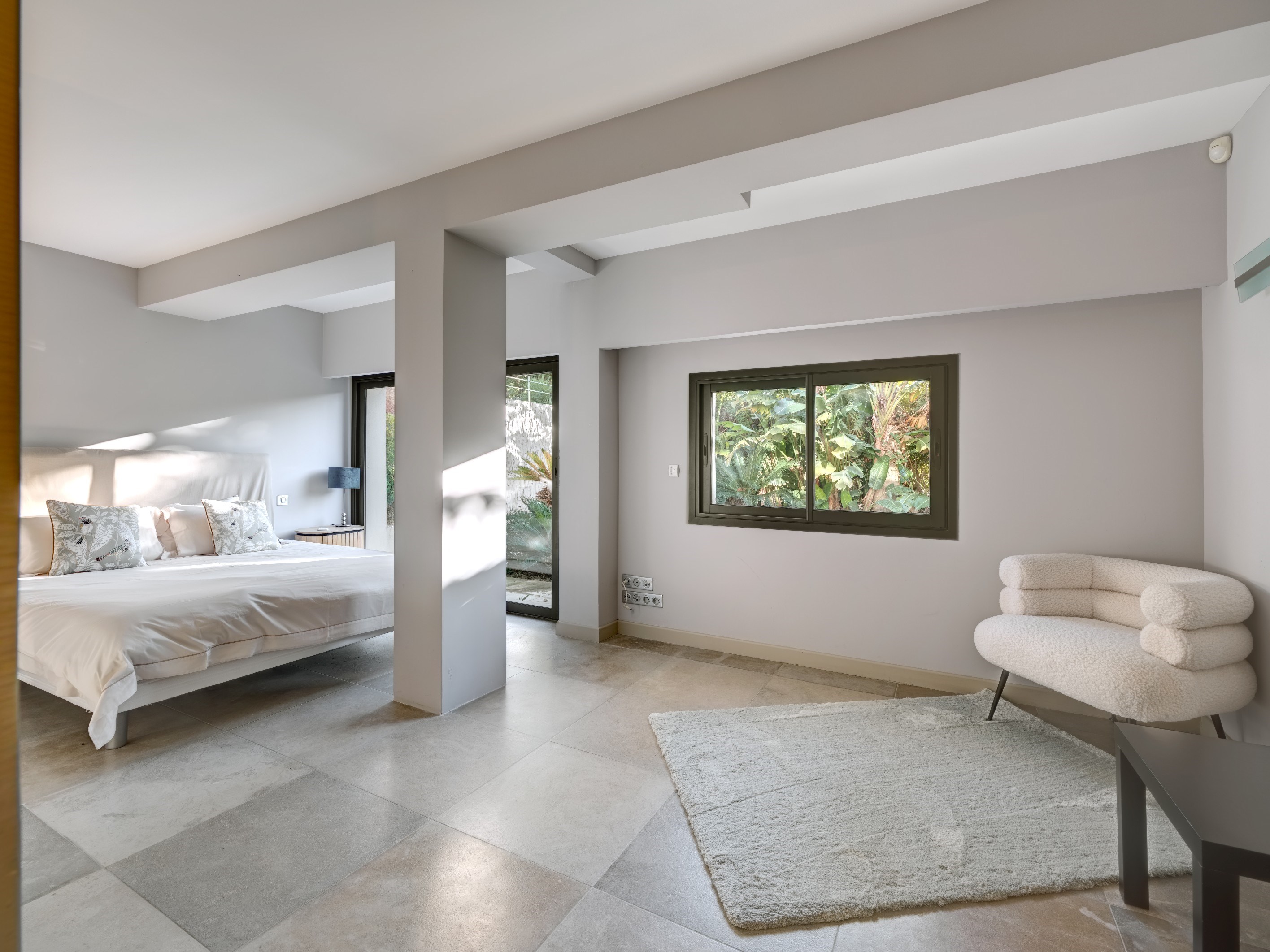  Contemporary villa for sale in Super Cannes 265 m² with pool and partial sea vi… - 物件實景