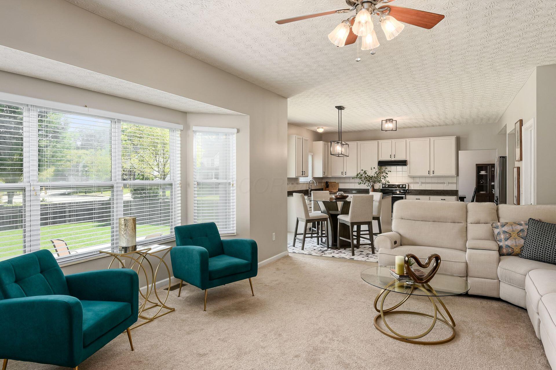 Hilliard, Ohio, 43026, United States, 4 Bedrooms Bedrooms, ,4 BathroomsBathrooms,Residential,For Sale,1965568