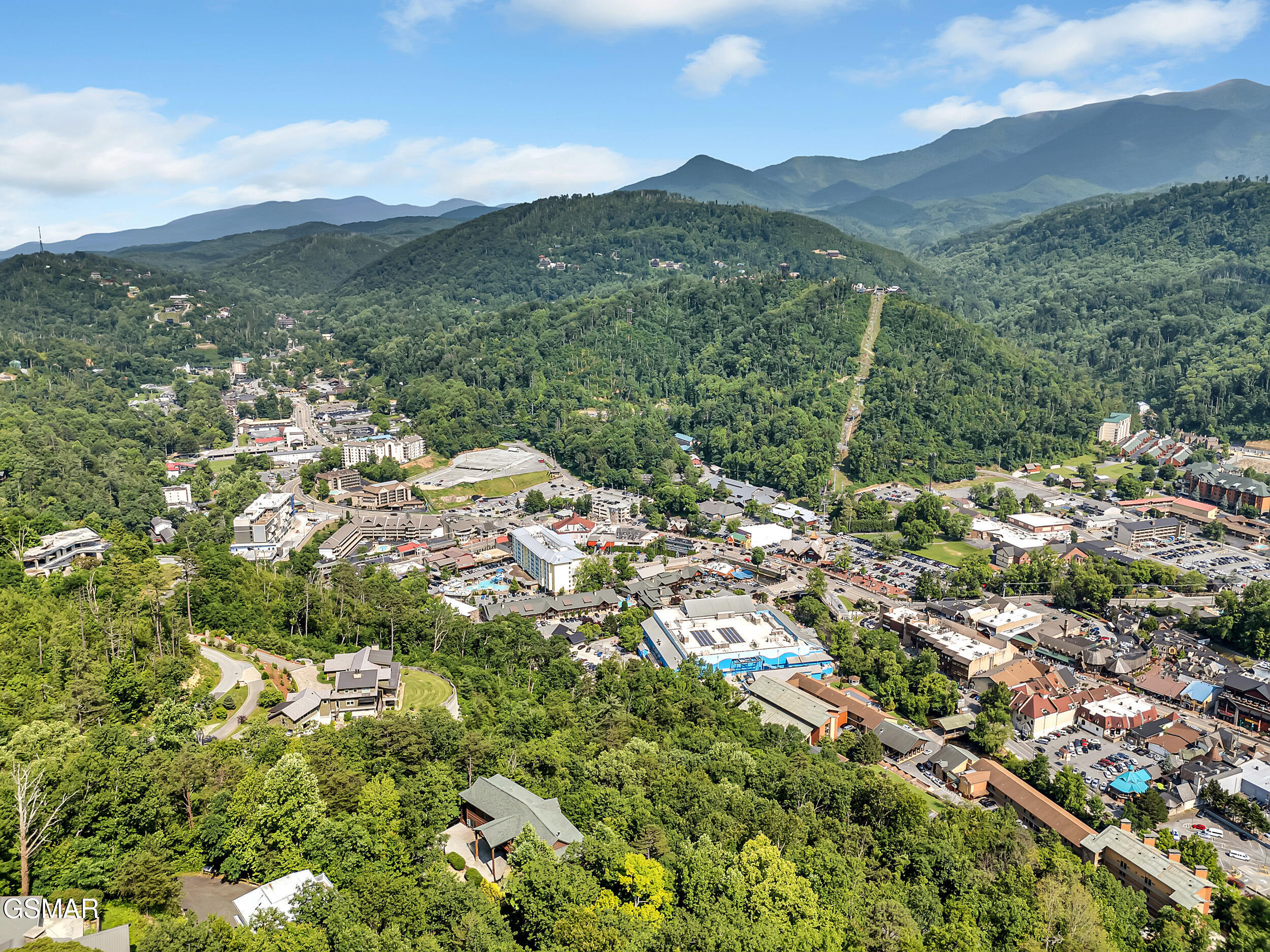 Gatlinburg, Tennessee, 37738, United States, 8 Bedrooms Bedrooms, ,10 BathroomsBathrooms,Residential,For Sale,1977242