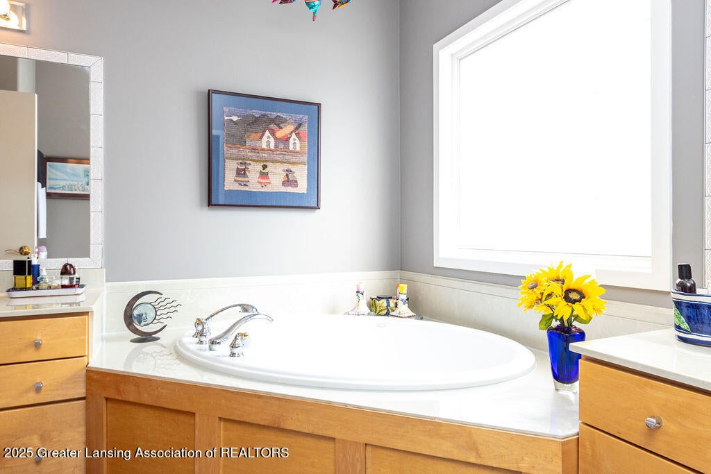 East Lansing, Michigan, 48823, United States, 3 Bedrooms Bedrooms, ,Residential,For Sale,1762272