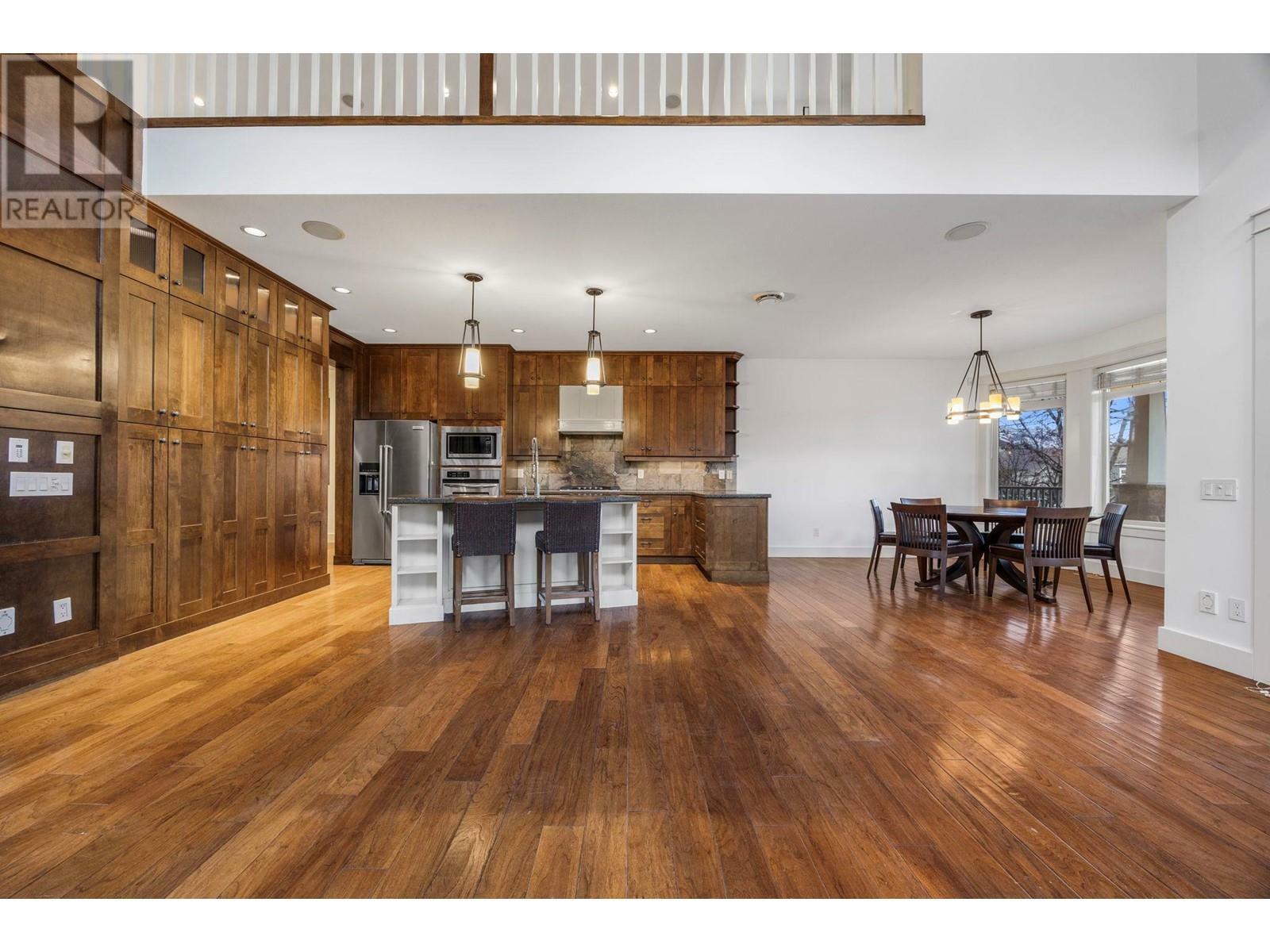 KELOWNA, British Columbia, V1W 4L5, CA, 4 Bedrooms Bedrooms, ,3 BathroomsBathrooms,Residential,For Sale,1837139