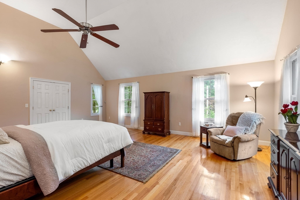 Shrewsbury, Massachusetts, 01545, United States, 4 Bedrooms Bedrooms, ,4 BathroomsBathrooms,Residential,For Sale,1768769
