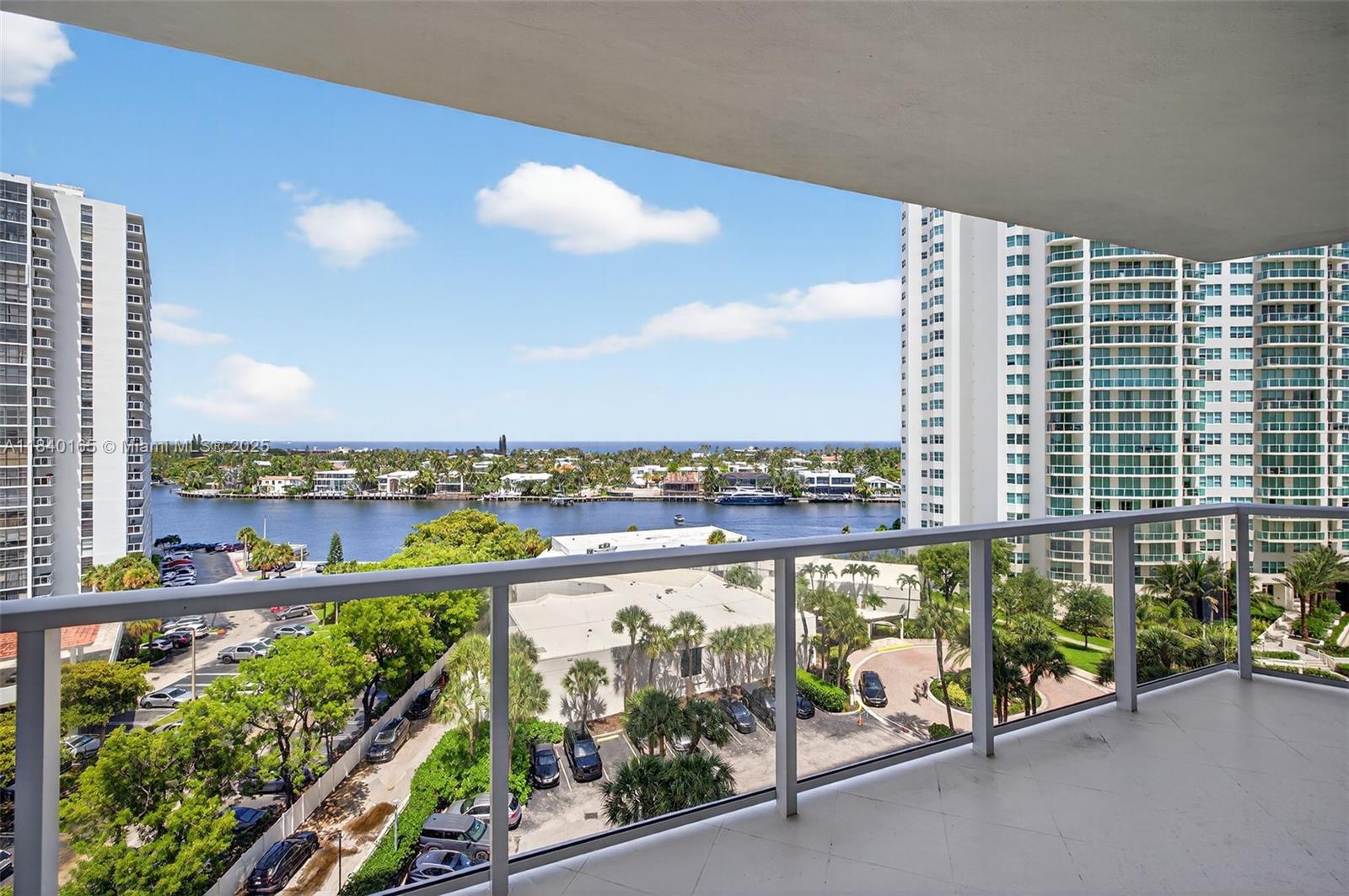 Aventura, Florida, 33180, United States, 2 Bedrooms Bedrooms, ,2 BathroomsBathrooms,Residential,For Sale,1897536