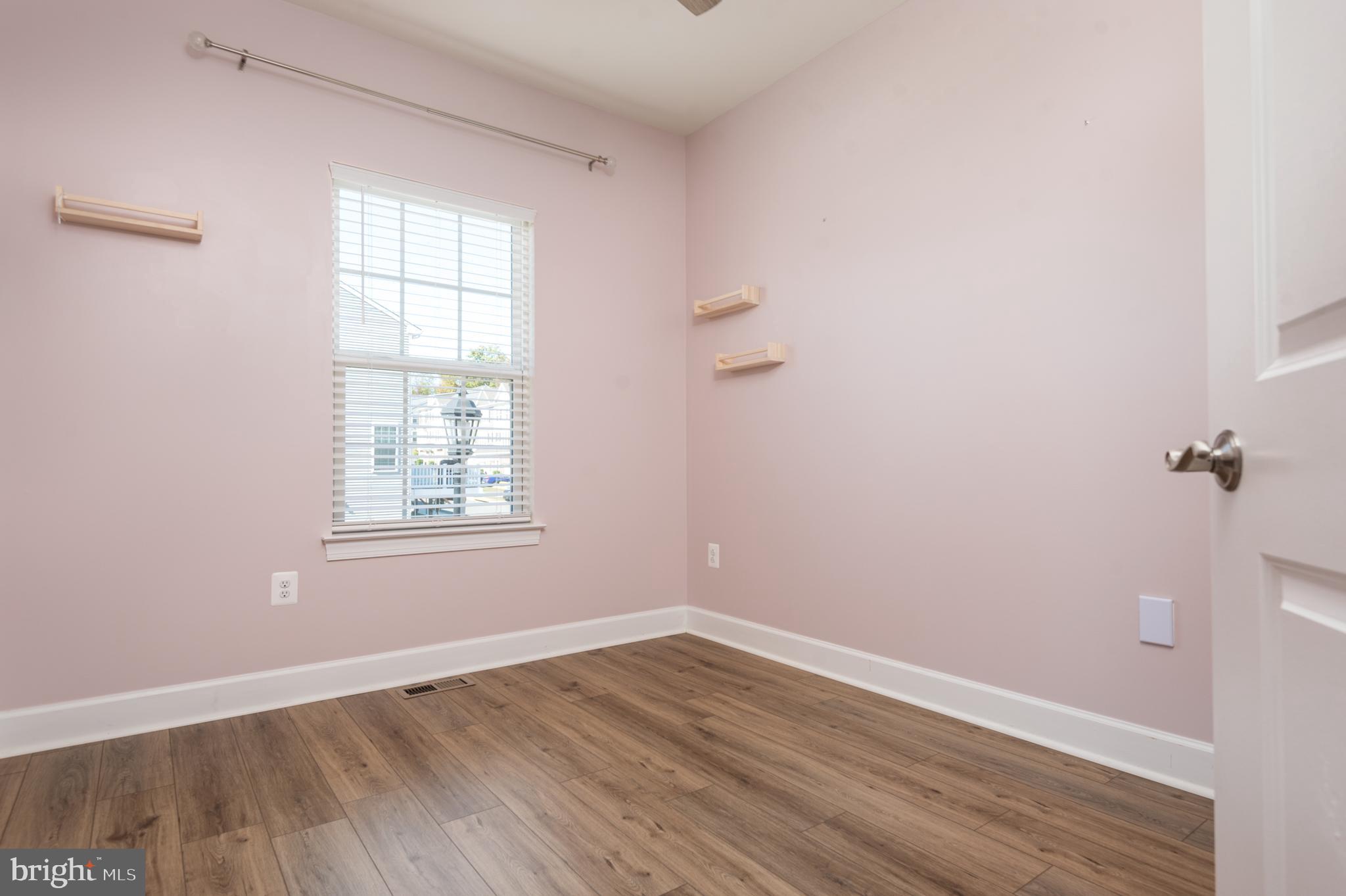 Haymarket, Virginia, 20169, United States, 4 Bedrooms Bedrooms, ,4 BathroomsBathrooms,Residential,For Sale,1980025