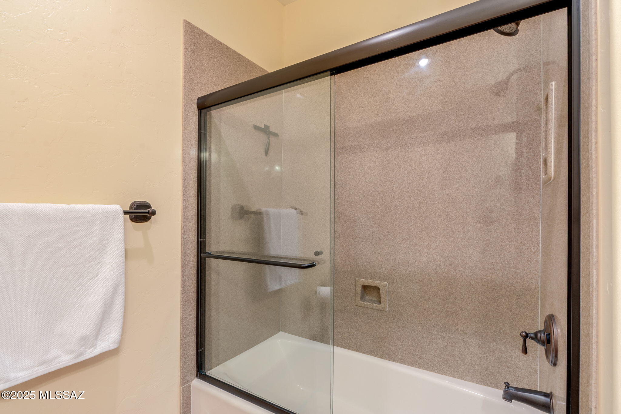 Sonoita, Arizona, 85637, United States, 2 Bedrooms Bedrooms, ,2 BathroomsBathrooms,Residential,For Sale,1882776