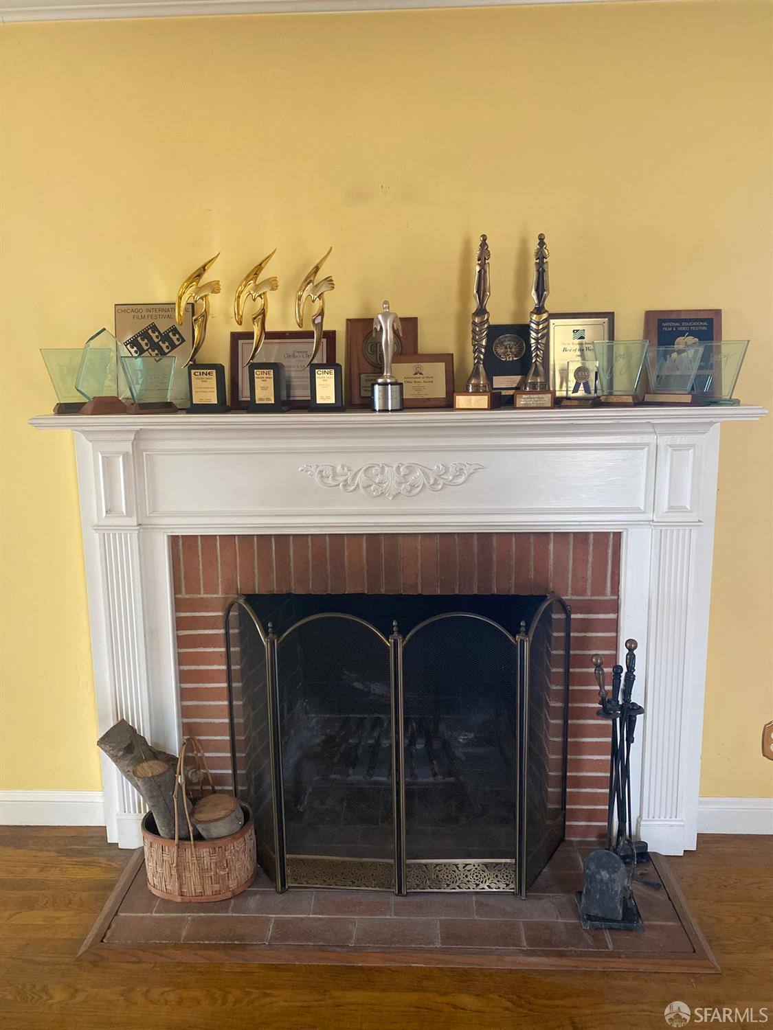 San Carlos, California, 94070, United States, 3 Bedrooms Bedrooms, ,3 BathroomsBathrooms,Residential,For Sale,1994257