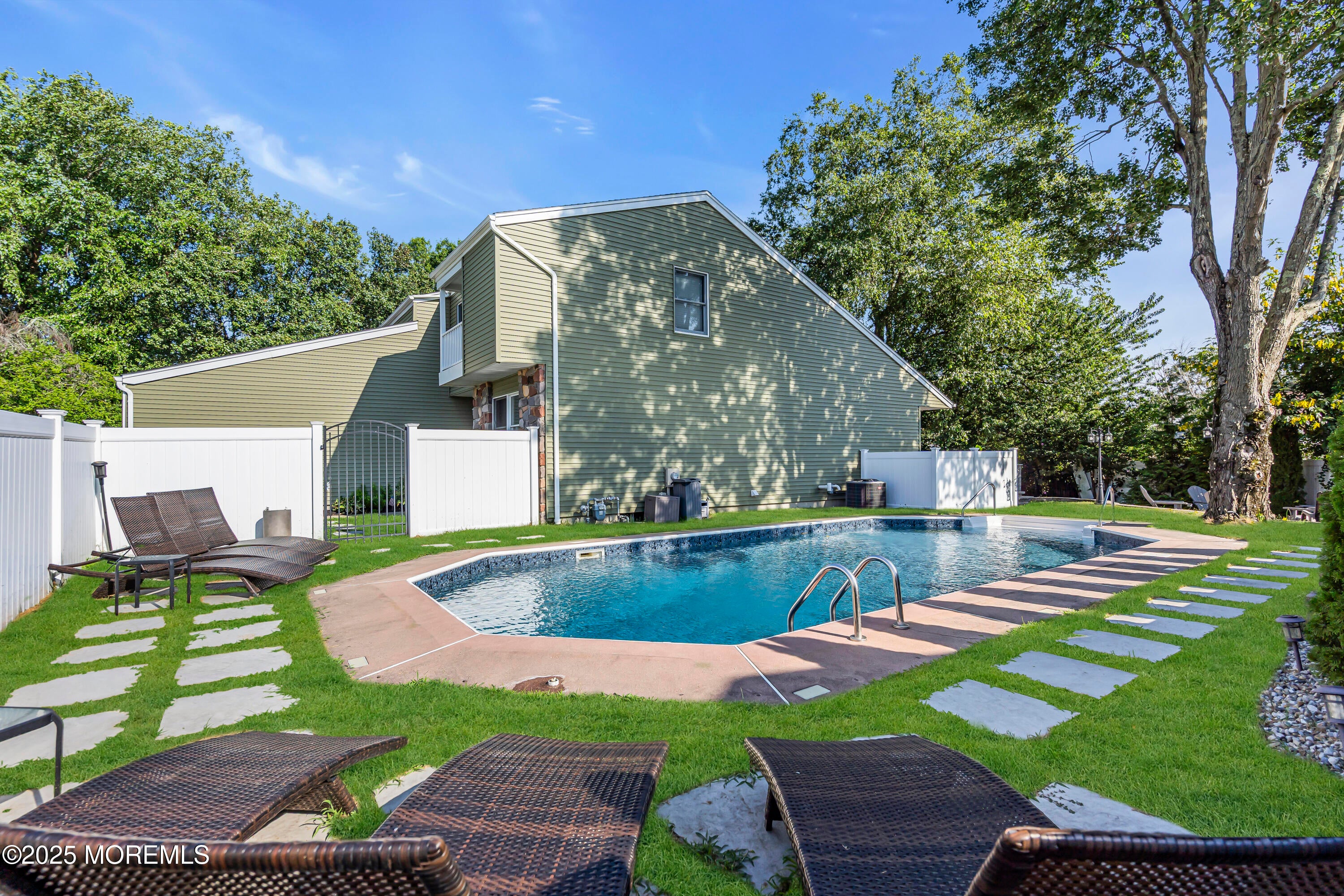 Toms River, New Jersey, 08753, United States, 4 Bedrooms Bedrooms, ,3 BathroomsBathrooms,Residential,For Sale,1937688