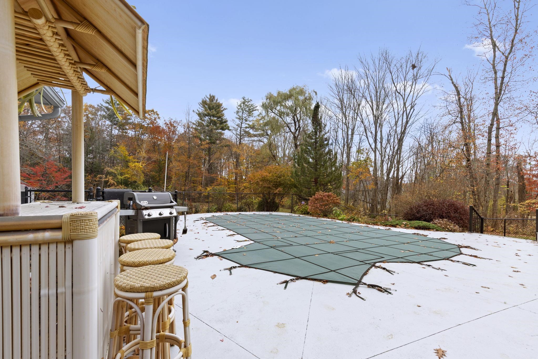 Rochester, New Hampshire, 03867, United States, 4 Bedrooms Bedrooms, ,1 BathroomBathrooms,Residential,For Sale,1985747