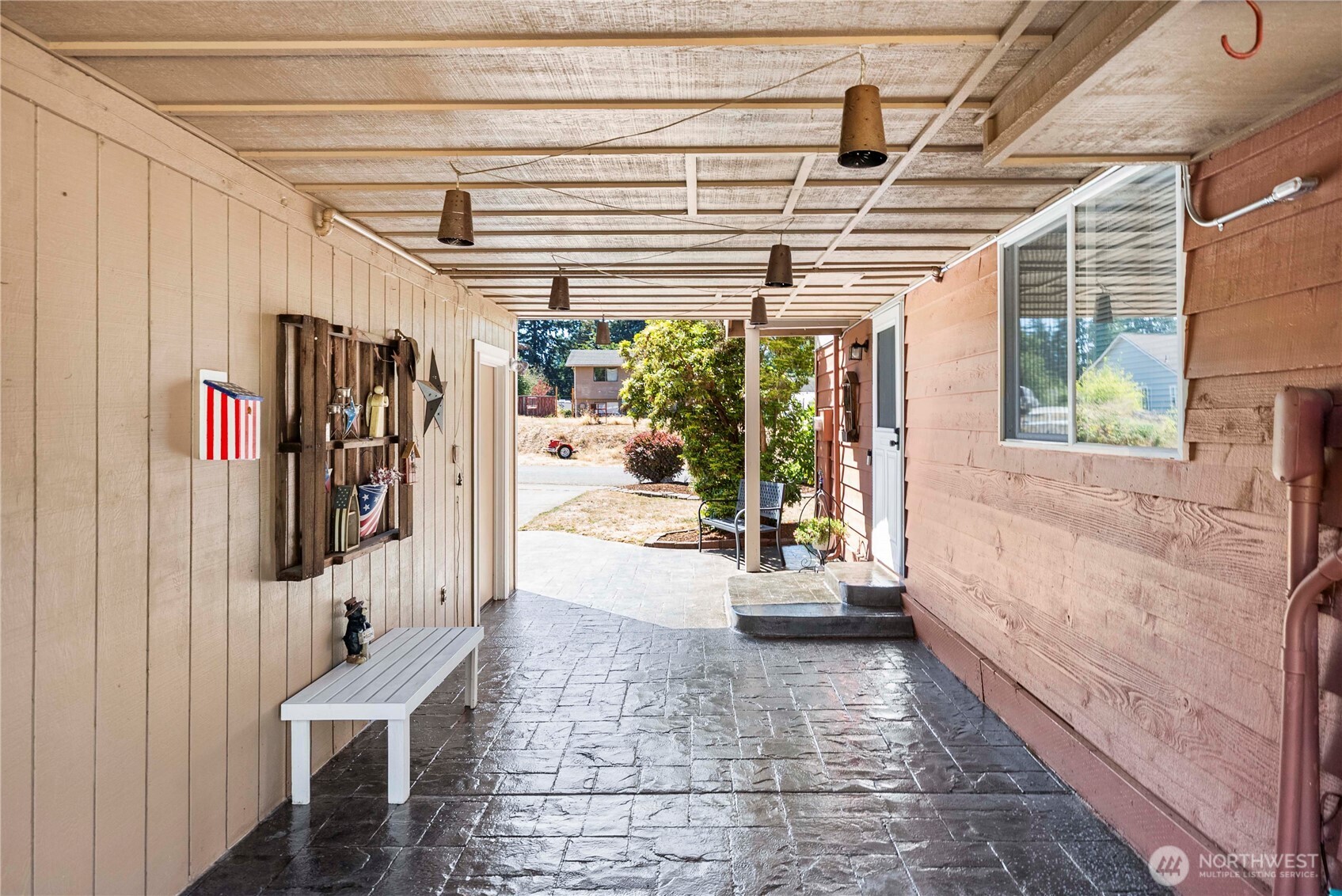 Puyallup, Washington, 98374, United States, 4 Bedrooms Bedrooms, ,2 BathroomsBathrooms,Residential,For Sale,1987950