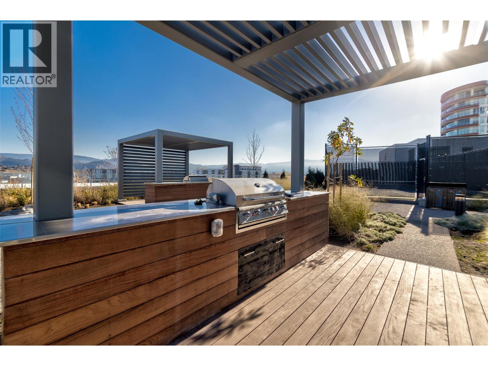 KELOWNA, British Columbia, V1Y 0J4, CA, 2 Bedrooms Bedrooms, ,2 BathroomsBathrooms,Residential,For Sale,1910840