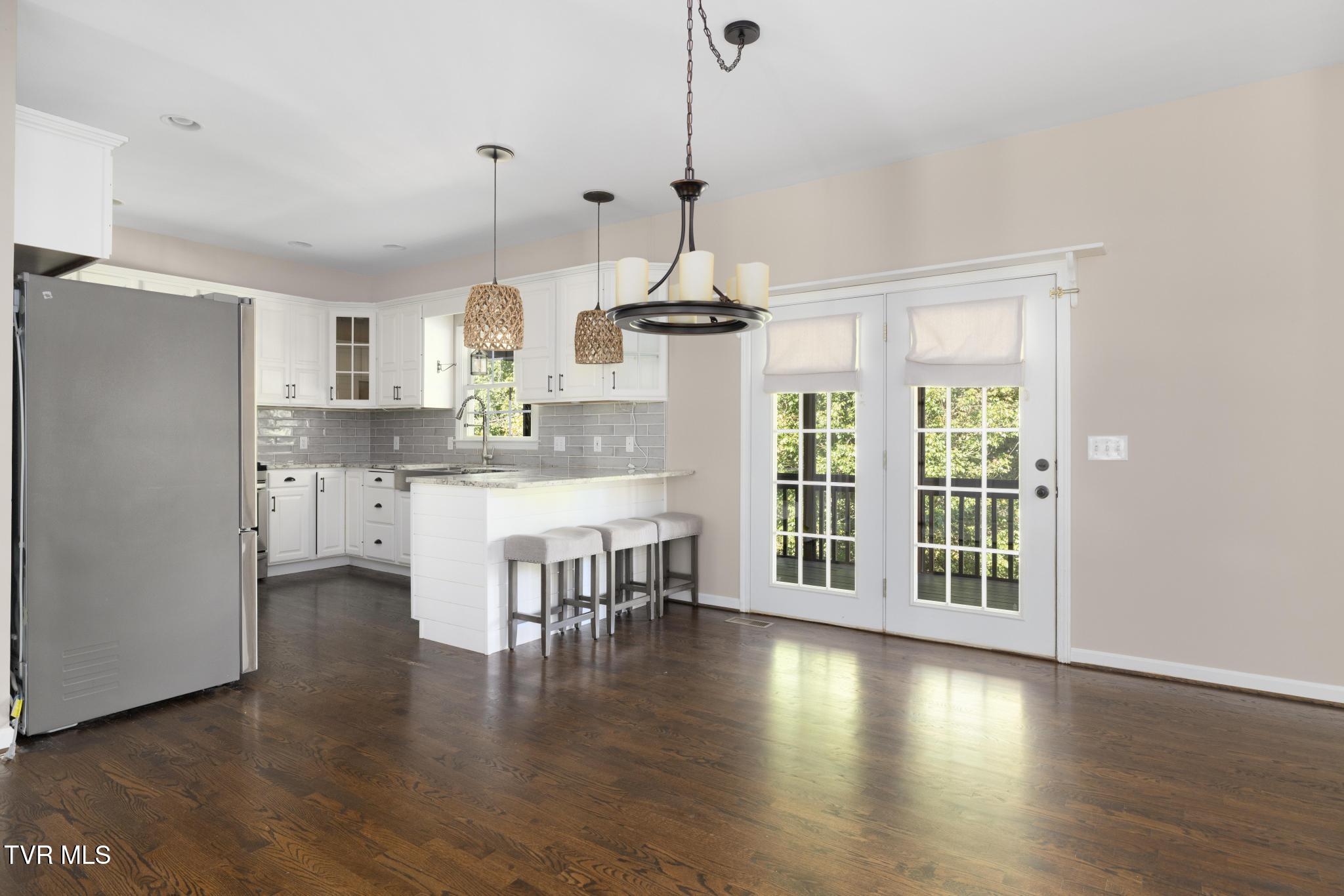 Gray, Tennessee, 37615, United States, 5 Bedrooms Bedrooms, ,4 BathroomsBathrooms,Residential,For Sale,1978234