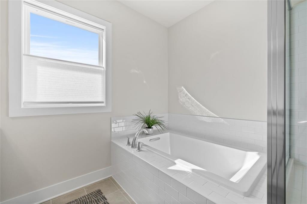 Cumming, Georgia, 30041, United States, 3 Bedrooms Bedrooms, ,4 BathroomsBathrooms,Residential,For Sale,1991085