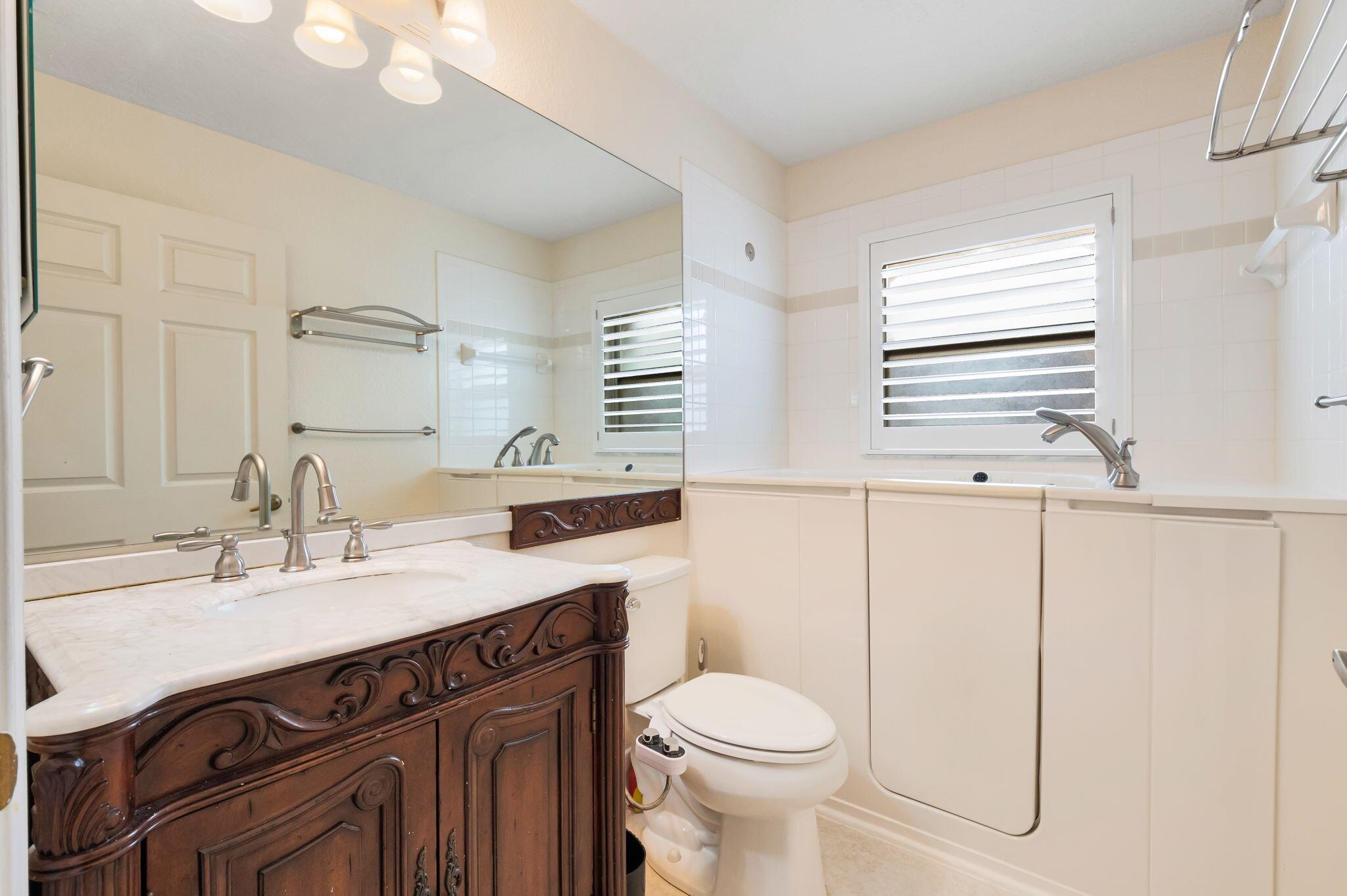 Boynton Beach, Florida, 33437, United States, 3 Bedrooms Bedrooms, ,2 BathroomsBathrooms,Residential,For Sale,1905811