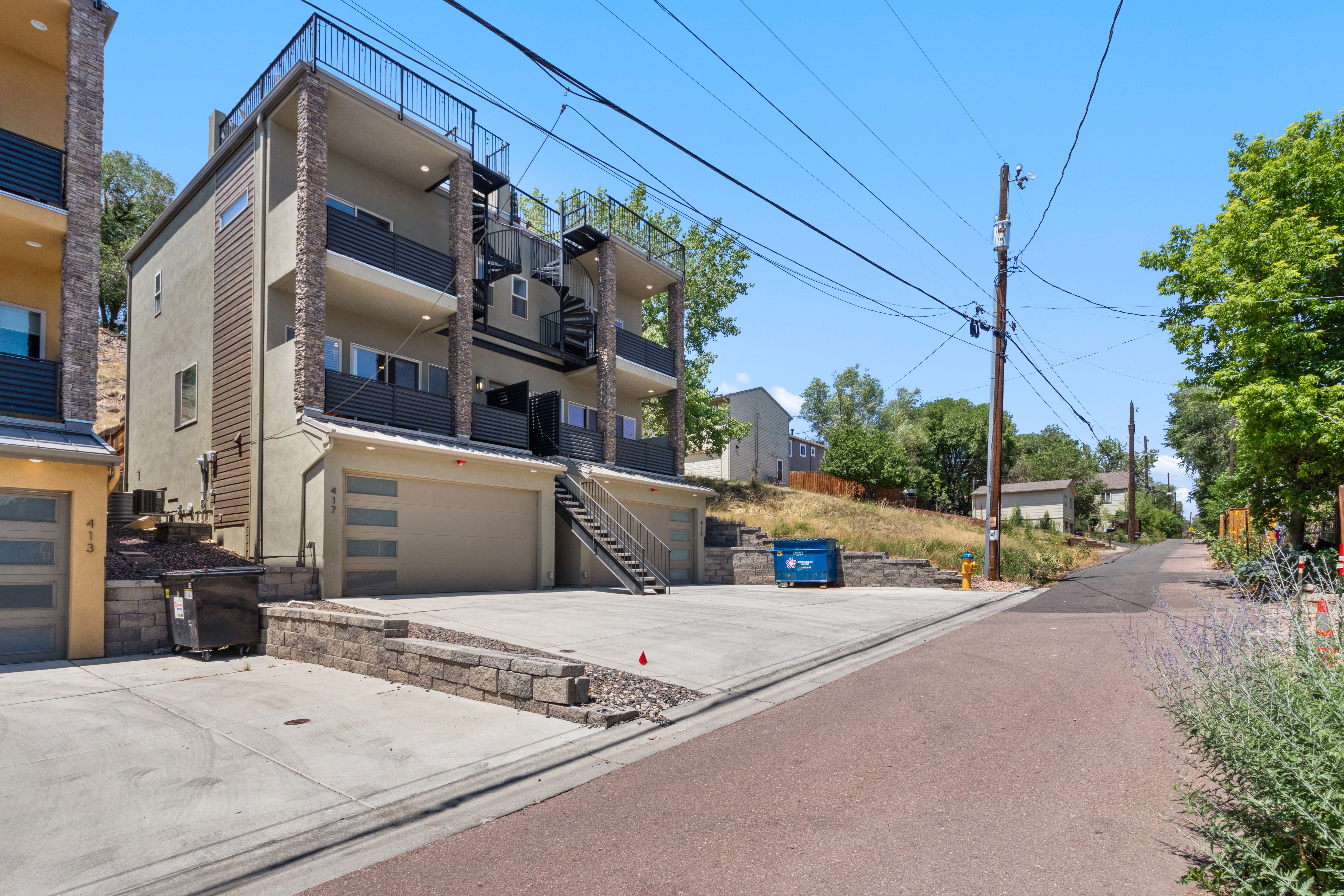  Furnished Modern Townhome - 物件實景