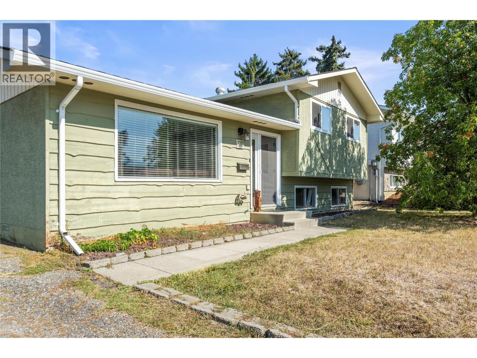 VERNON, British Columbia, V1T 1L1, CA, 3 Bedrooms Bedrooms, ,2 BathroomsBathrooms,Residential,For Sale,1948714