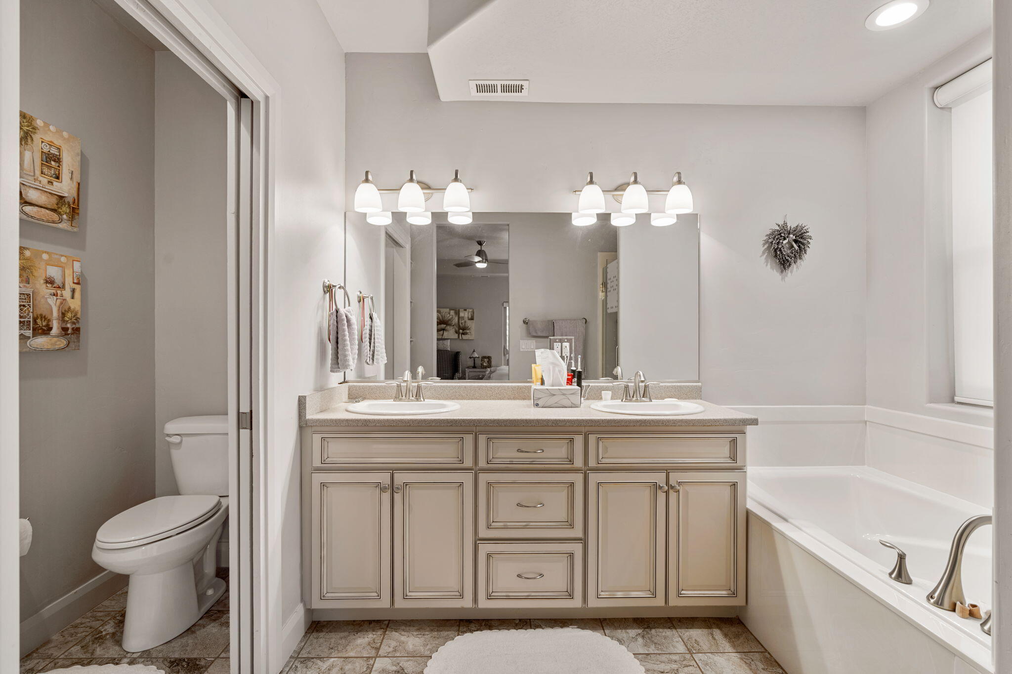 Cedar City, Utah, 84720, United States, 3 Bedrooms Bedrooms, ,3 BathroomsBathrooms,Residential,For Sale,1971252