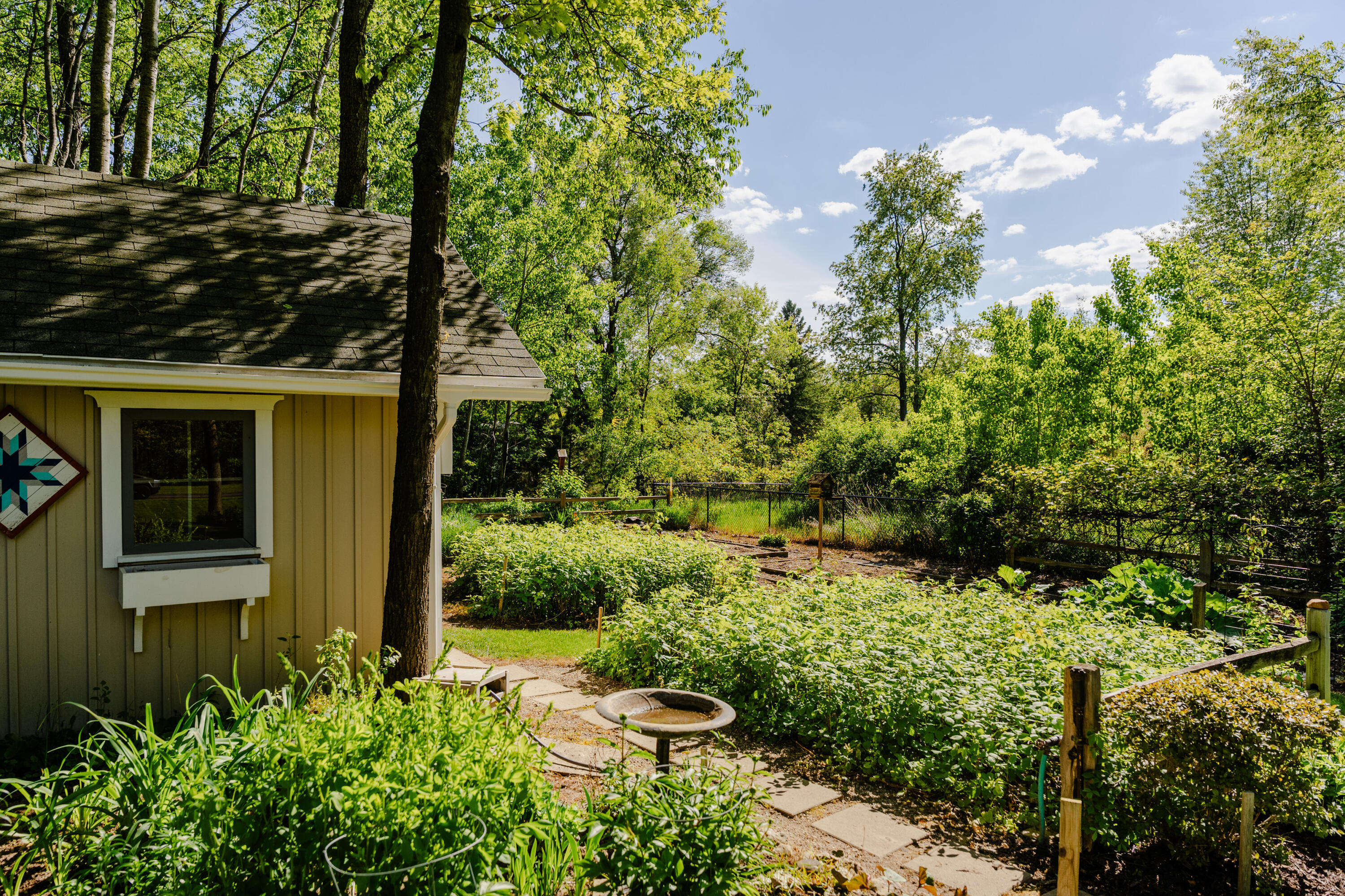 Sparta, Michigan, 49345, United States, 4 Bedrooms Bedrooms, ,3 BathroomsBathrooms,Residential,For Sale,1895548