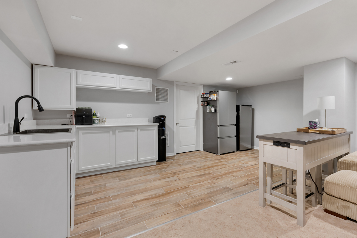 Elburn, Illinois, 60119, United States, 5 Bedrooms Bedrooms, ,4 BathroomsBathrooms,Residential,For Sale,1992402