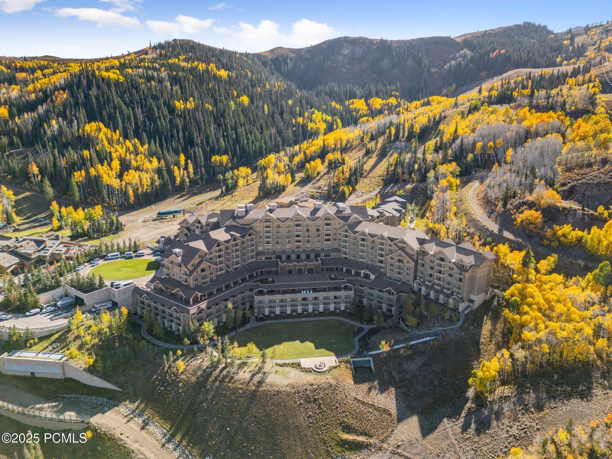 Park City, Utah, 84060, United States, 4 Bedrooms Bedrooms, ,5 BathroomsBathrooms,Residential,For Sale,1934666