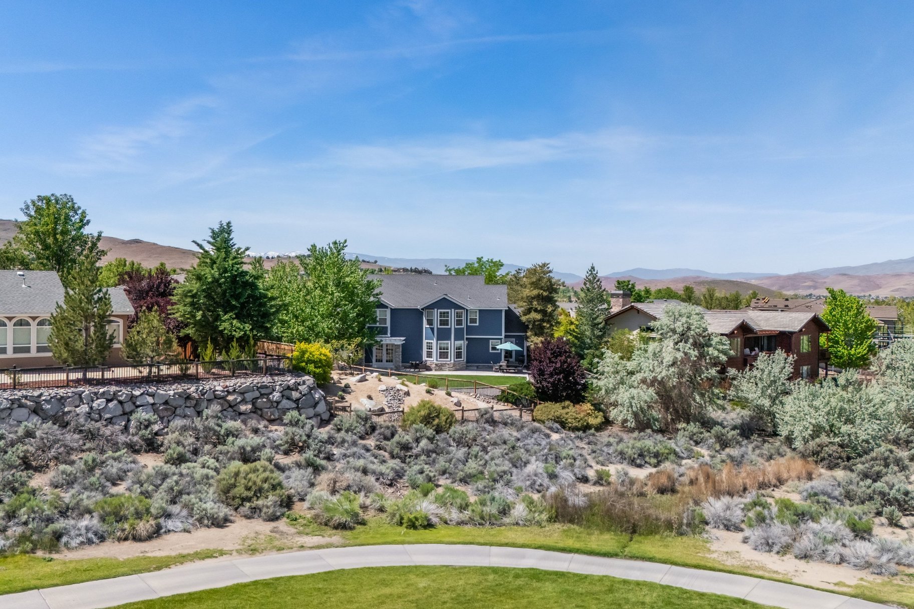  Private Fairway Retreat in Wingfield Springs - 物件實景