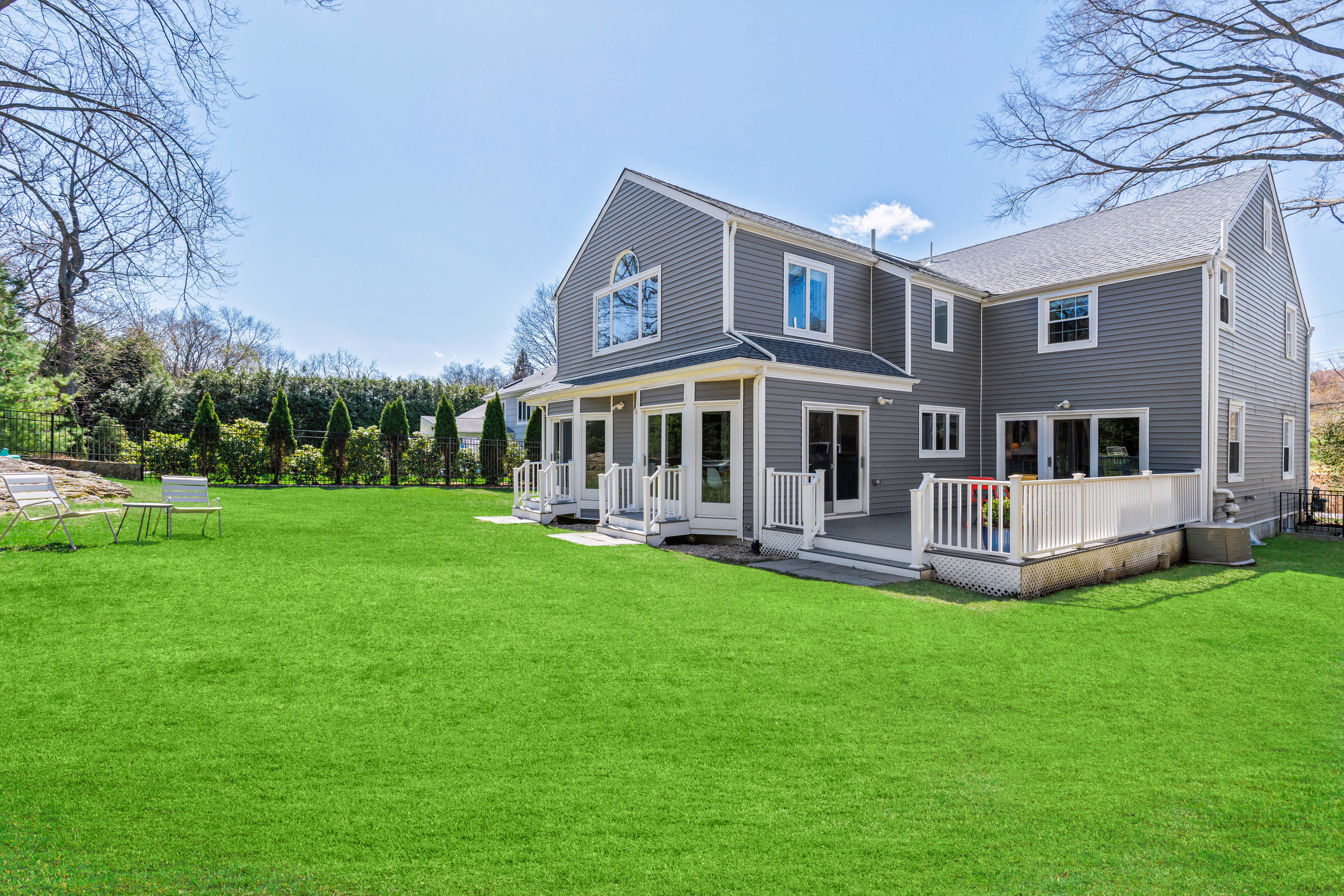  Fully Renovated Shore Acres Home - 物件實景