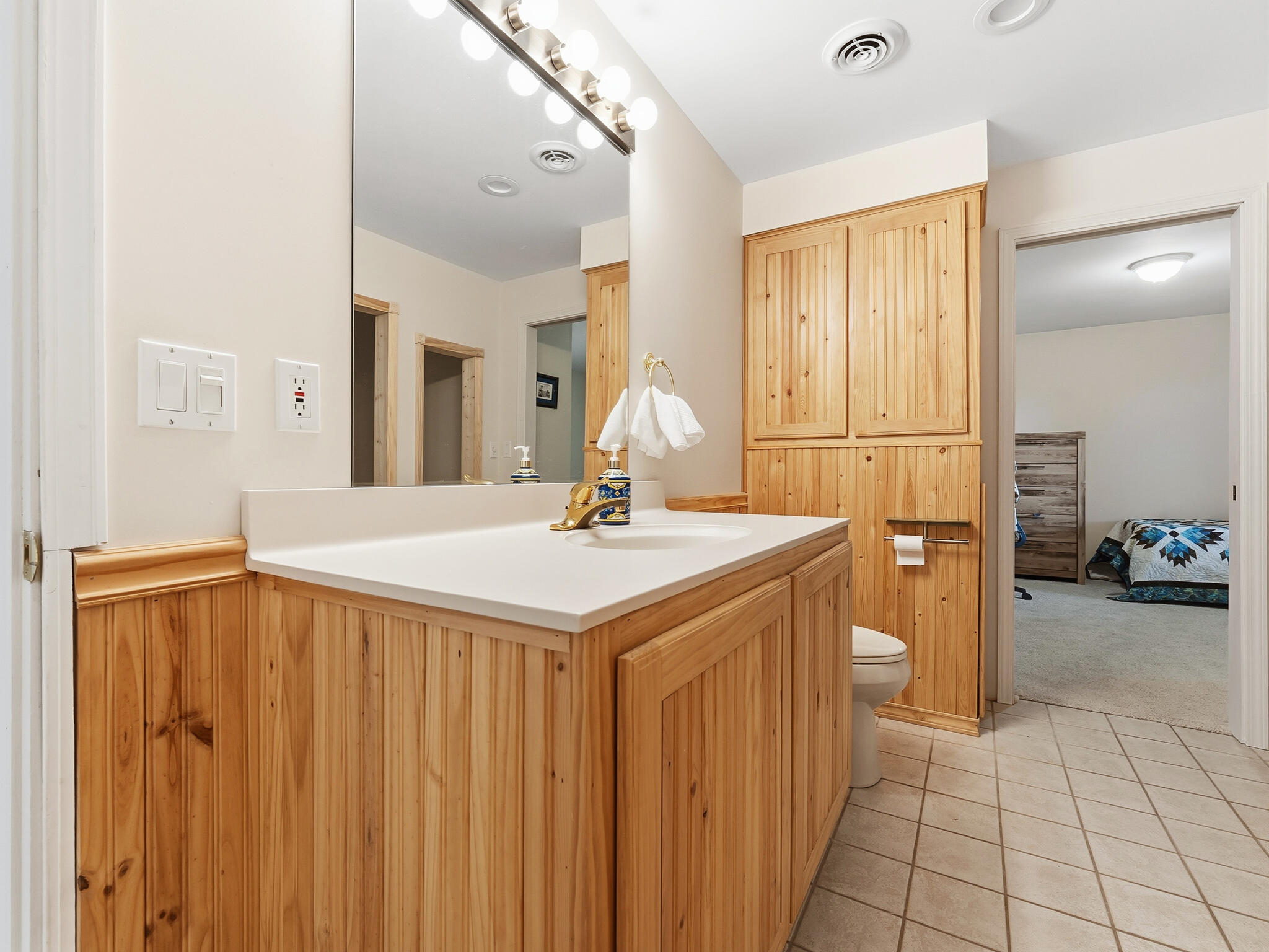 Alpena, Michigan, 49707, United States, 4 Bedrooms Bedrooms, ,4 BathroomsBathrooms,Residential,For Sale,2005523