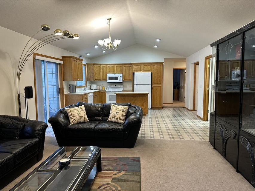 Prineville, Oregon, 97754, United States, 3 Bedrooms Bedrooms, ,2 BathroomsBathrooms,Residential,For Sale,1849072