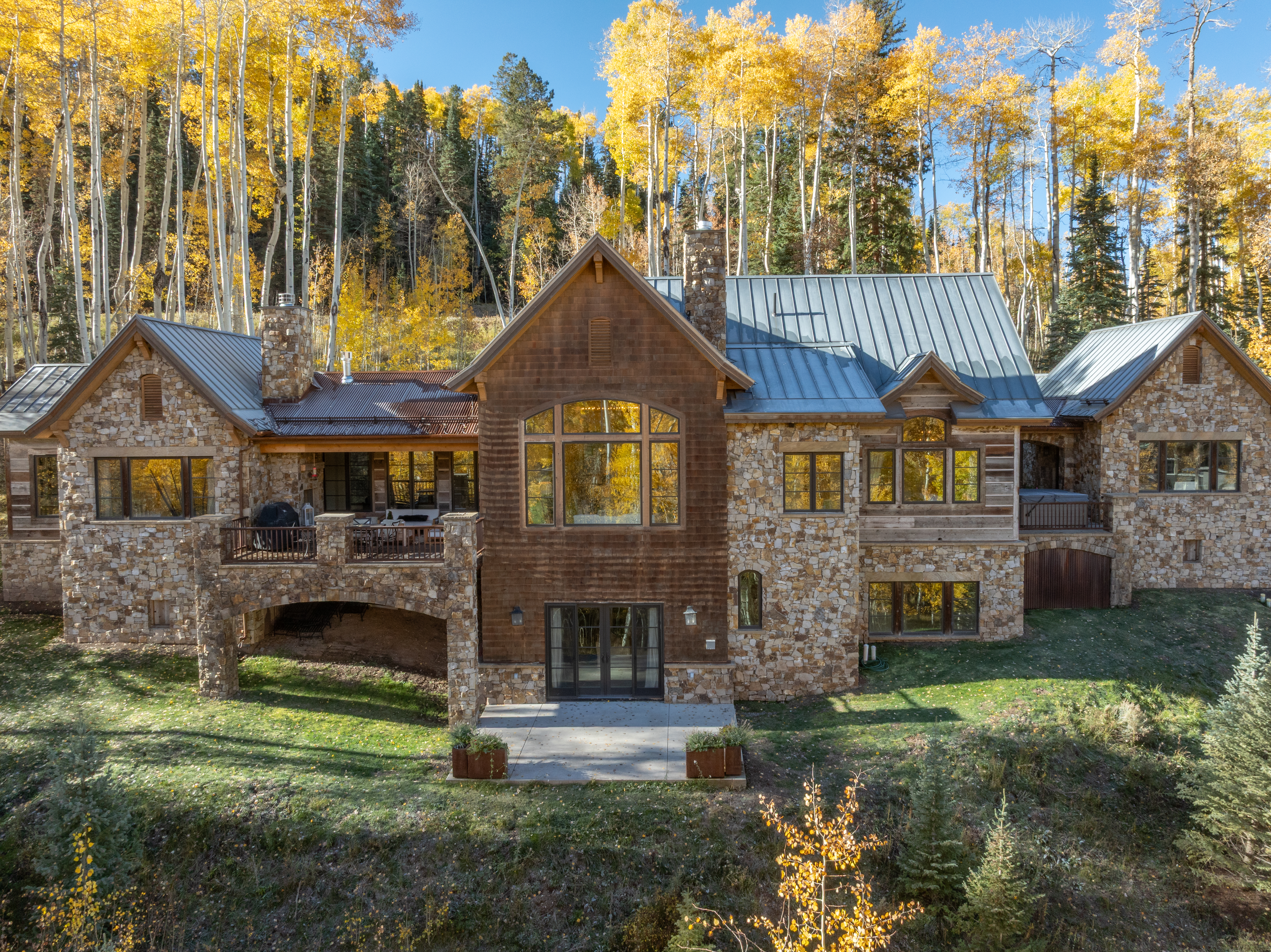  Set Among The Aspens On Just Over An Acre - 物件實景