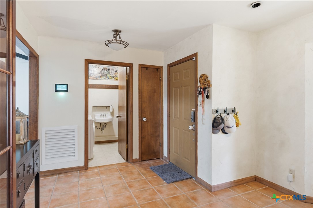 New Braunfels, Texas, 78130, United States, 3 Bedrooms Bedrooms, ,2 BathroomsBathrooms,Residential,For Sale,2049133
