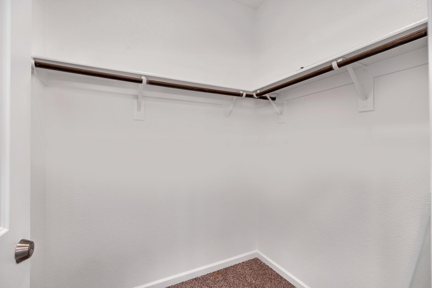 Los Banos, California, 93635, United States, 4 Bedrooms Bedrooms, ,3 BathroomsBathrooms,Residential,For Sale,1974667