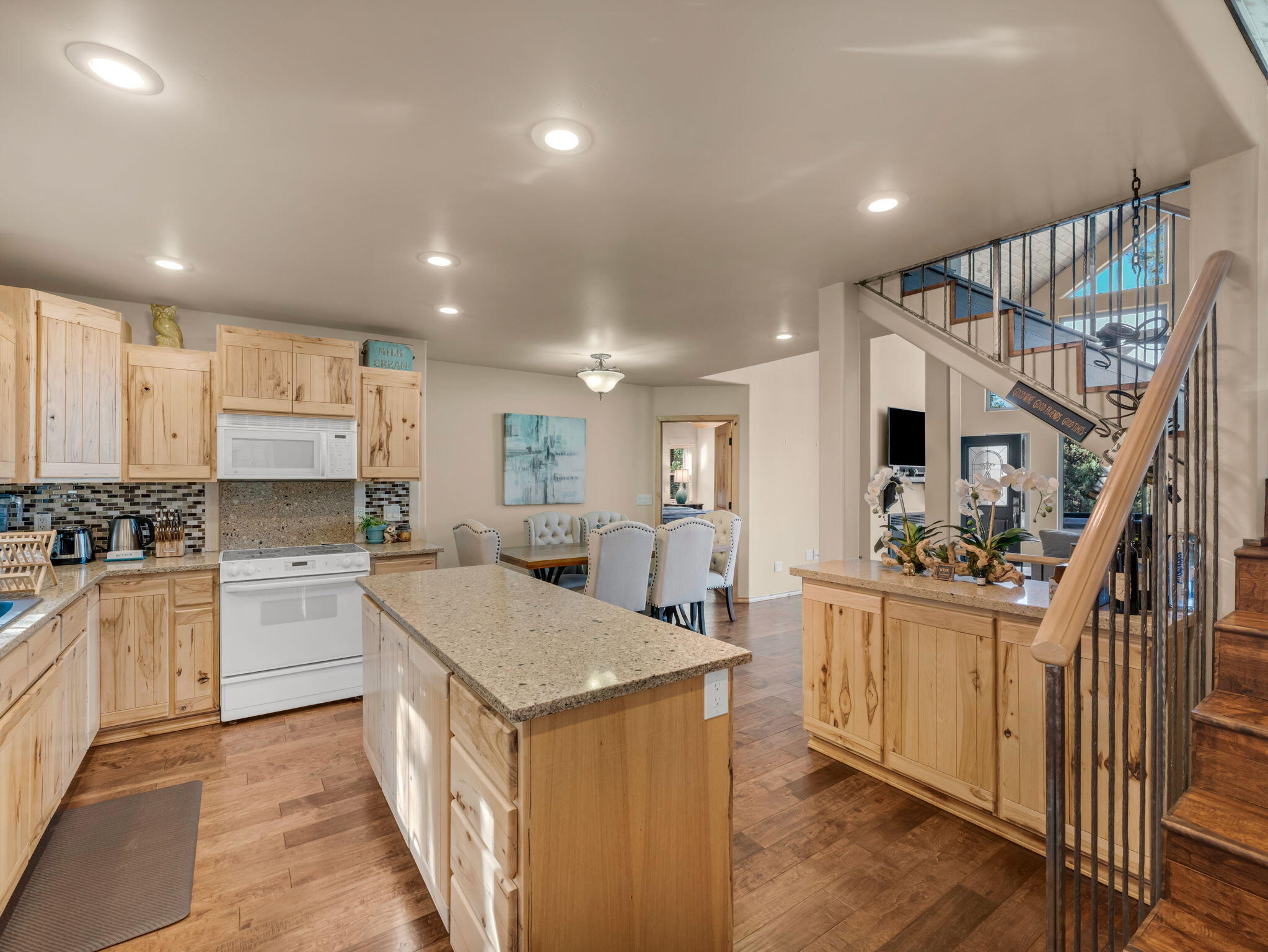 Pine, Arizona, 85544, United States, 3 Bedrooms Bedrooms, ,1 BathroomBathrooms,Residential,For Sale,1862408