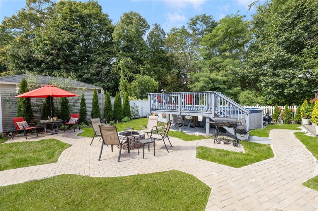 Cranston, Rhode Island, 02910, United States, 3 Bedrooms Bedrooms, ,3 BathroomsBathrooms,Residential,For Sale,1969292