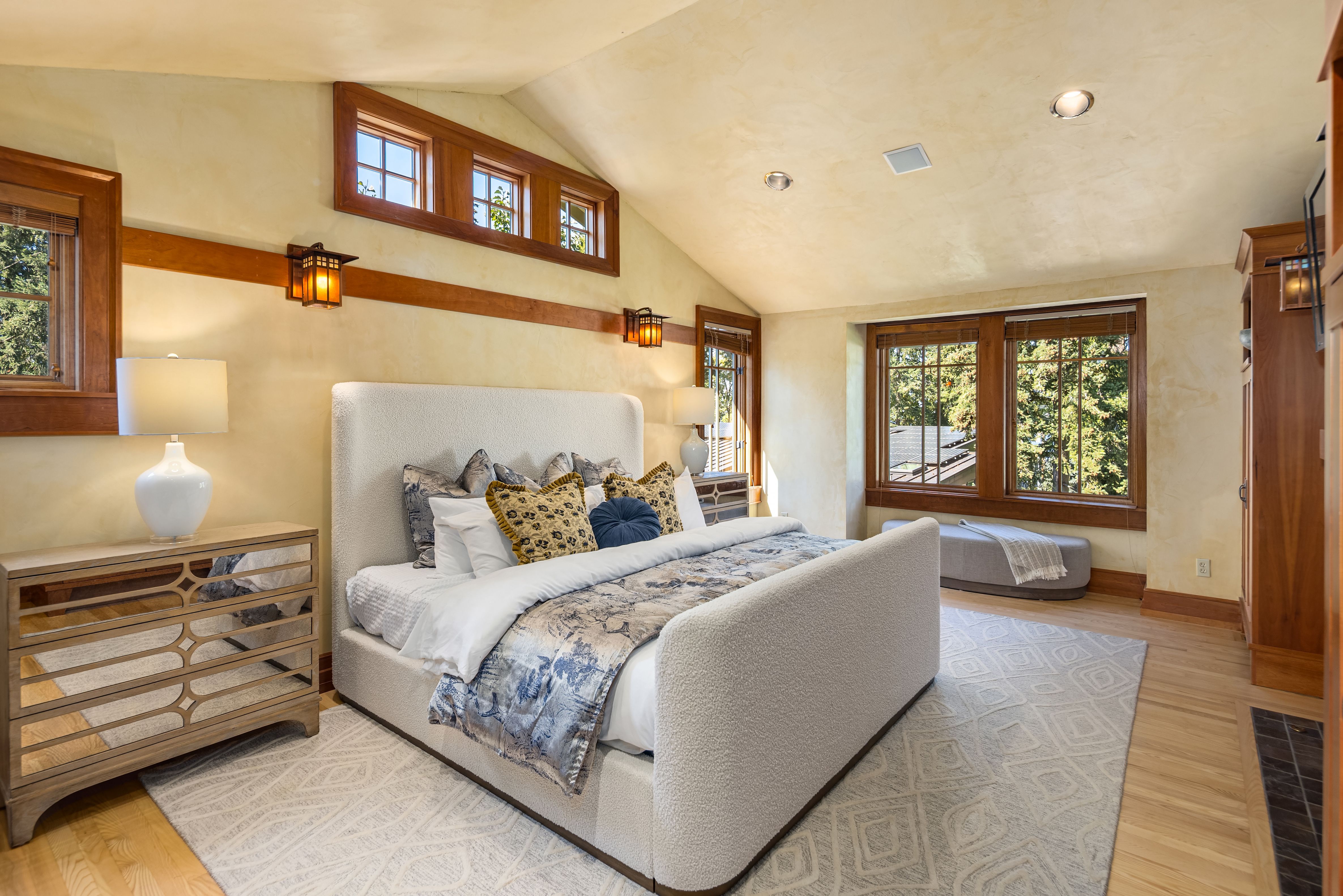  1411 8th St W, Kirkland, WA 98033 - 物件實景