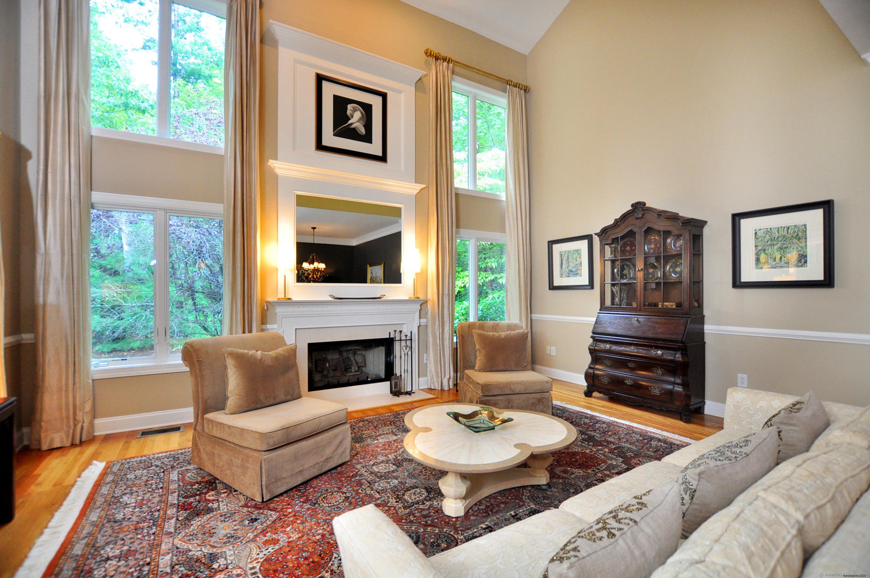 Avon, Connecticut, 06001, United States, 2 Bedrooms Bedrooms, ,4 BathroomsBathrooms,Residential,For Sale,1910555
