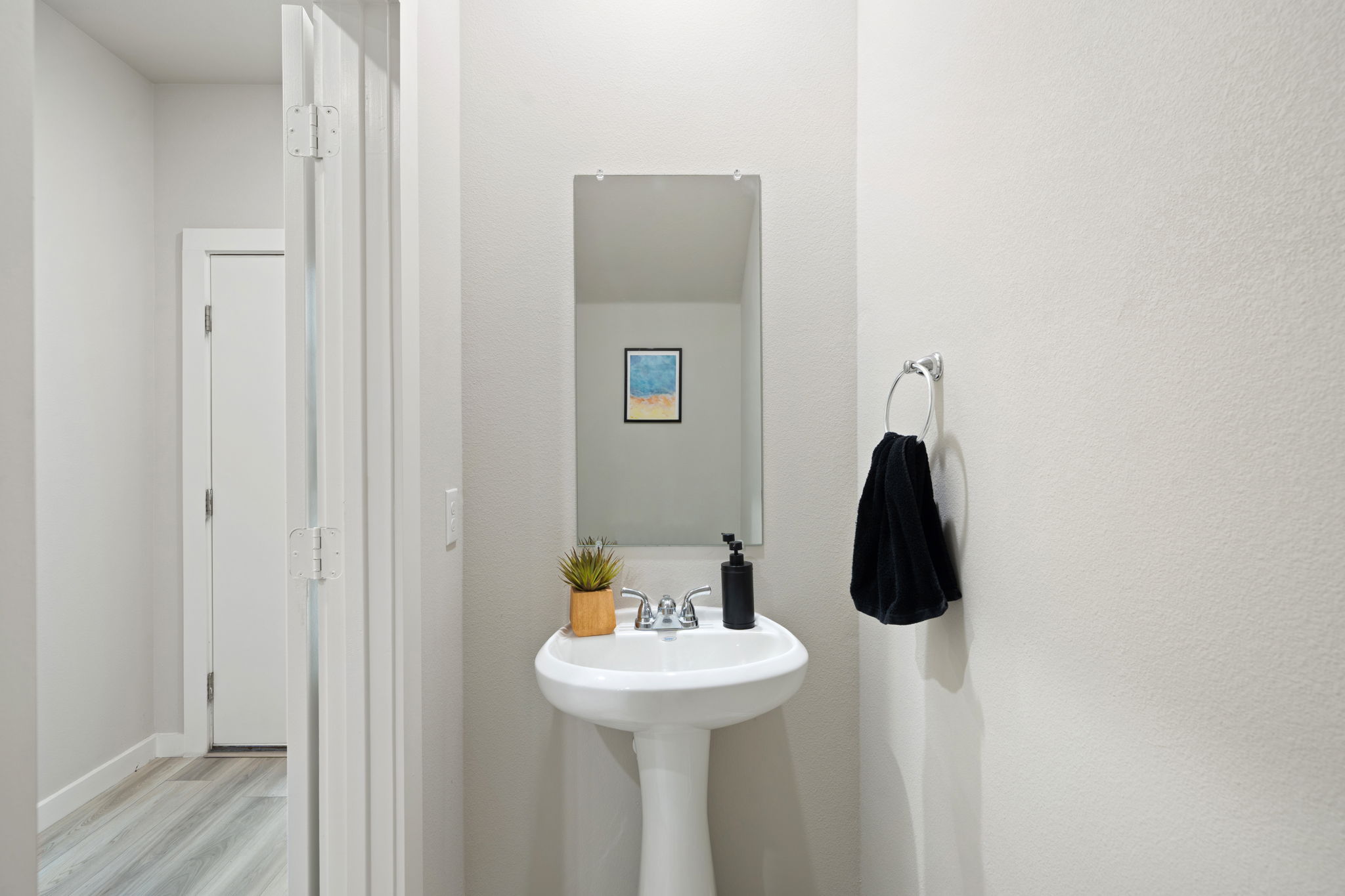  High Ceilings, Natural Light, and Modern Elegance in McKinney ISD - 物件實景