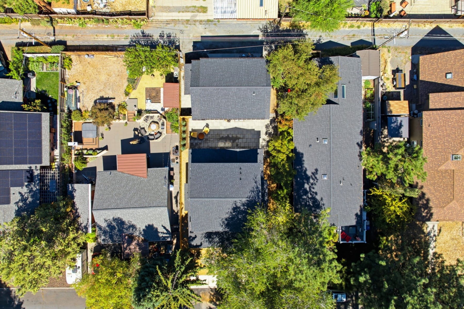  1548 NW Elgin Avenue #1 & 2 Bend, OR 97703 - 物件實景